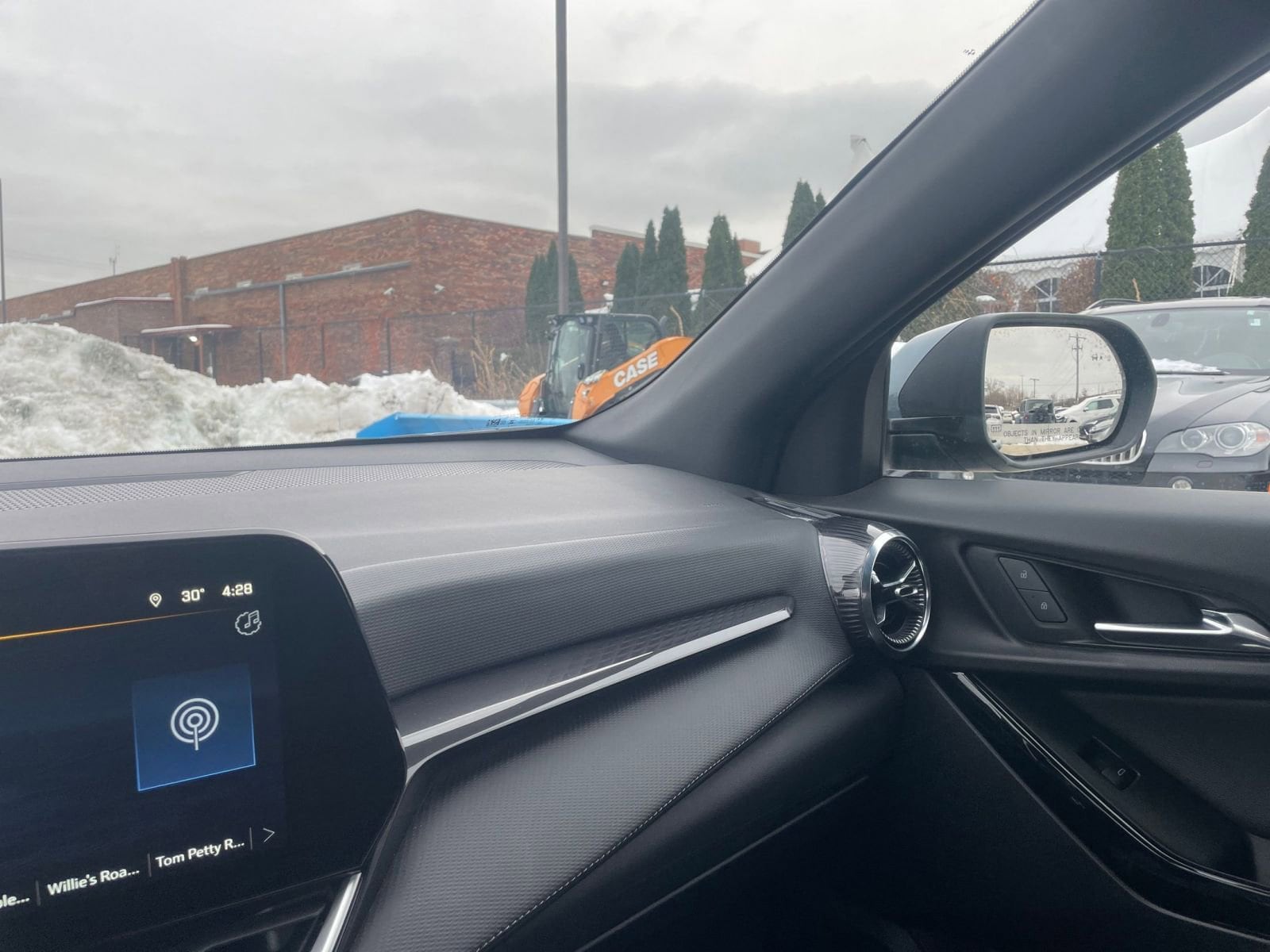 Thumbnail: 2025 Chevrolet Equinox - 35