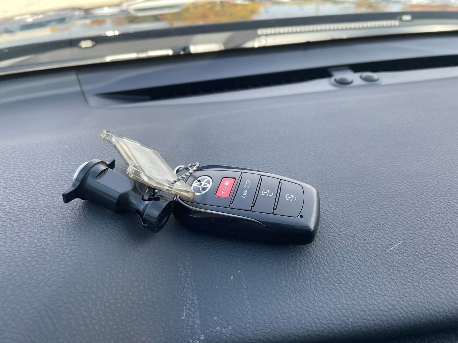 Thumbnail: 2025 Toyota Camry - 22