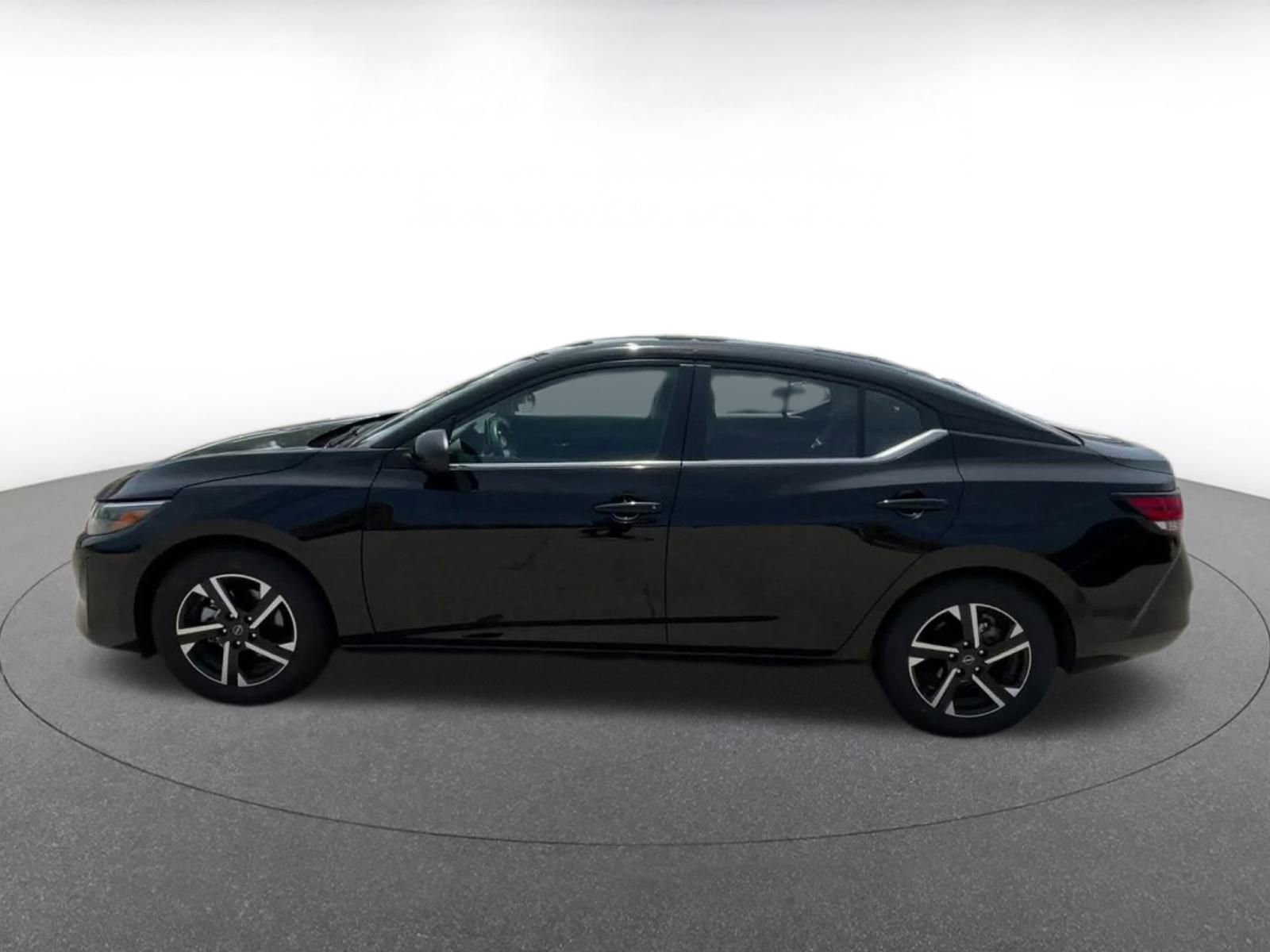 Thumbnail: 2024 Nissan Sentra - 8