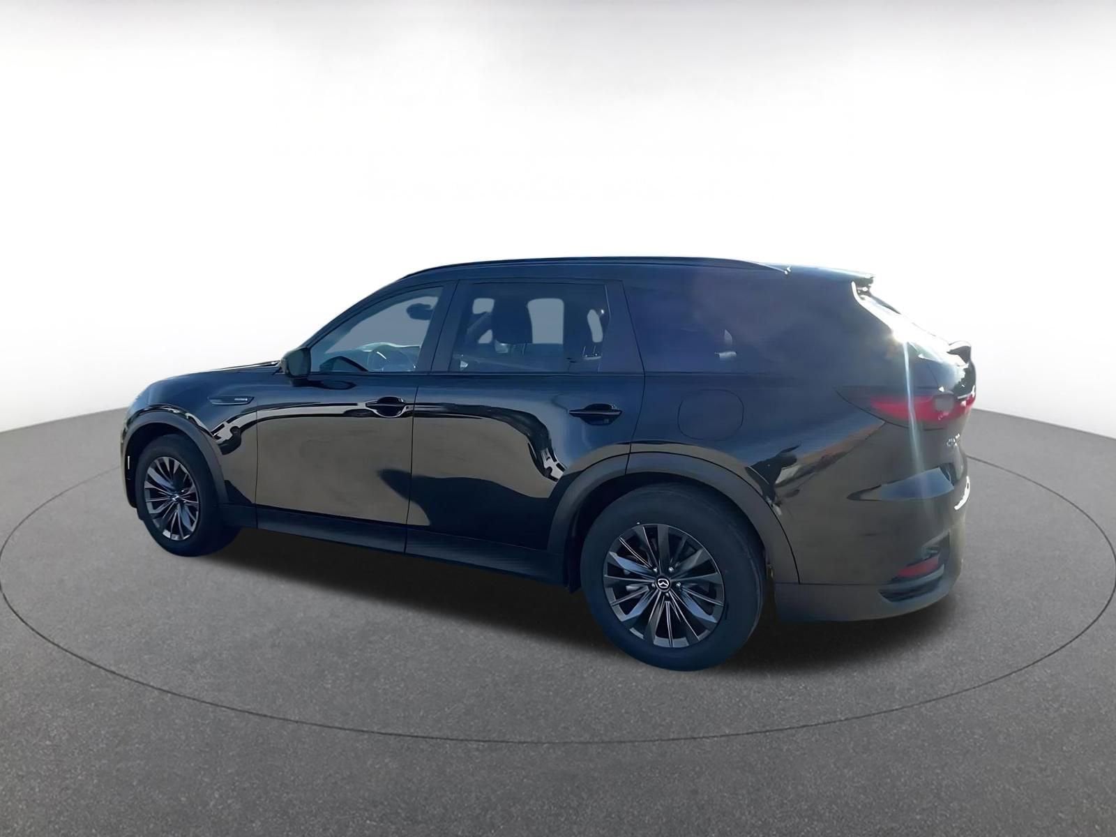 Thumbnail: 2025 Mazda CX-70 - 10