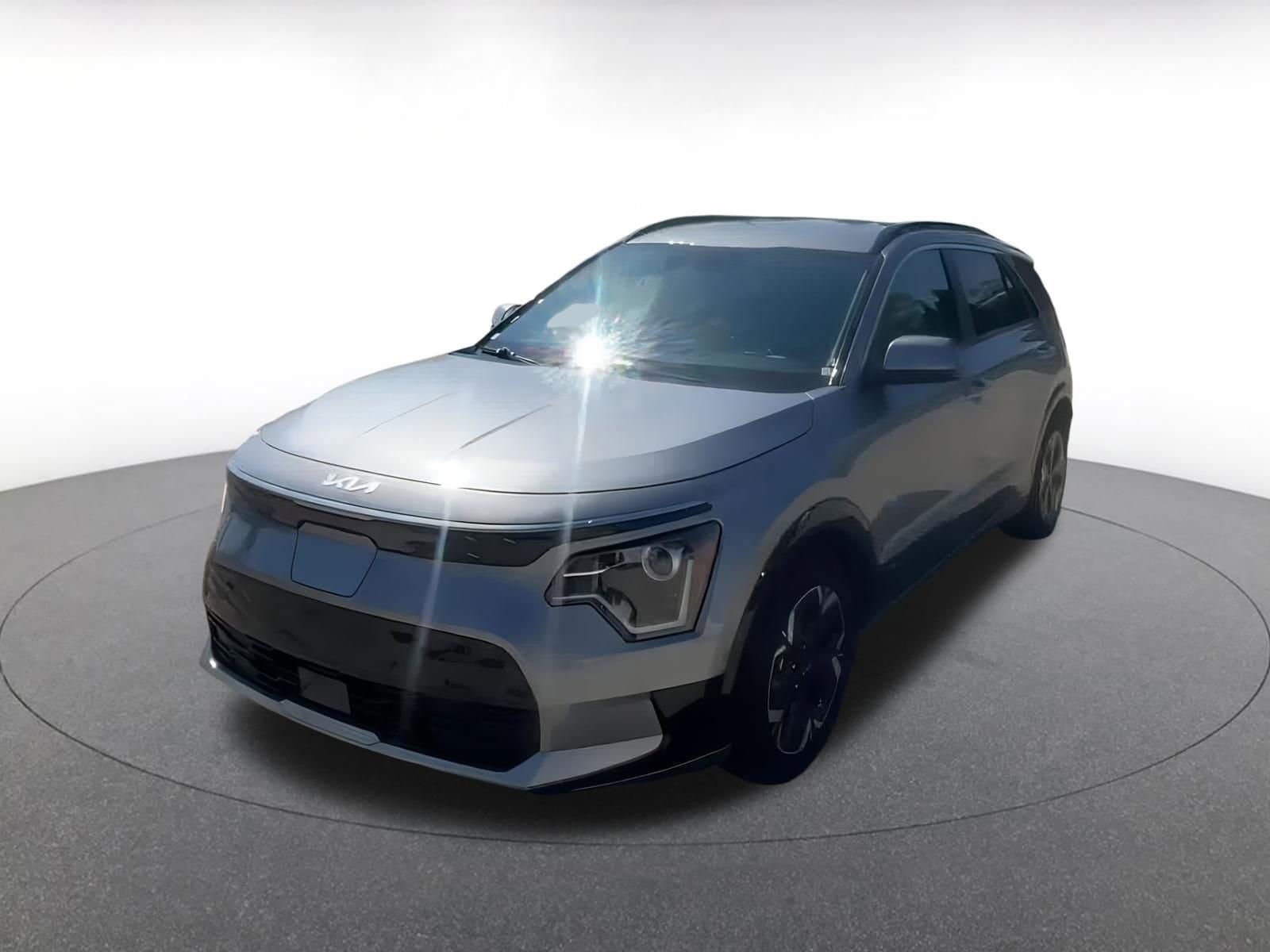 Thumbnail: 2023 Kia Niro - 7