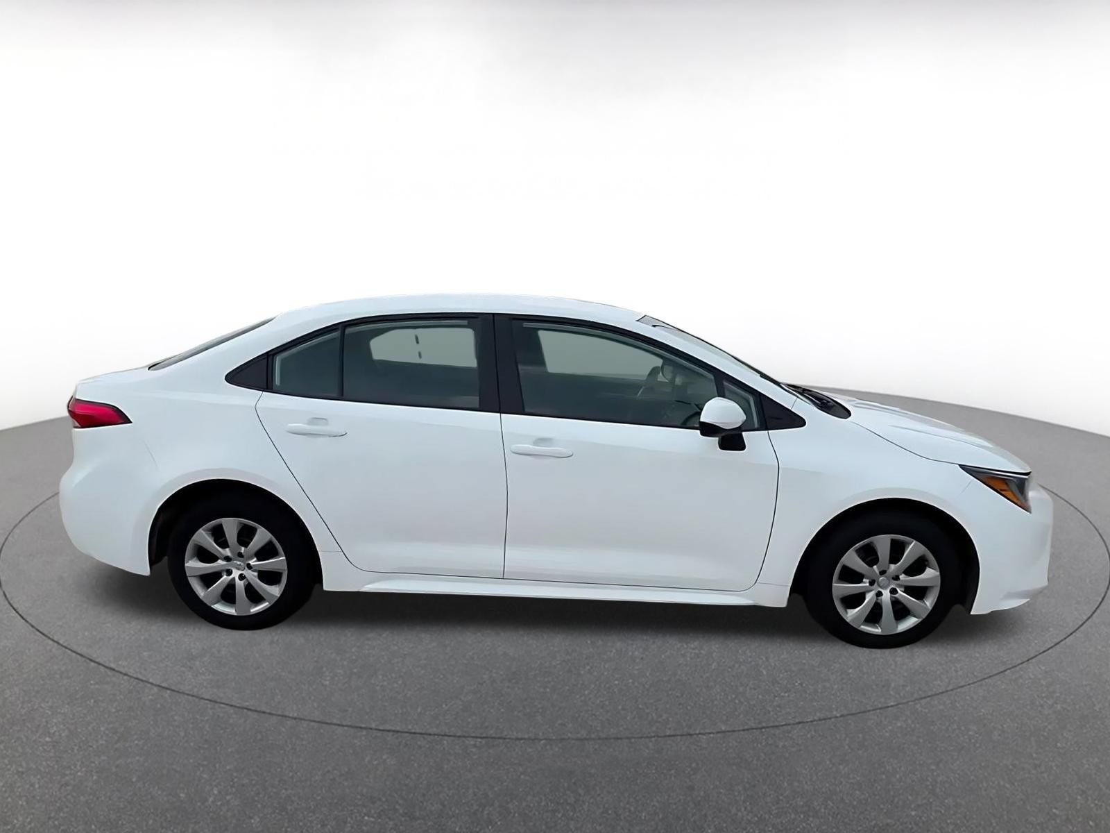 Thumbnail: 2025 Toyota Corolla - 16