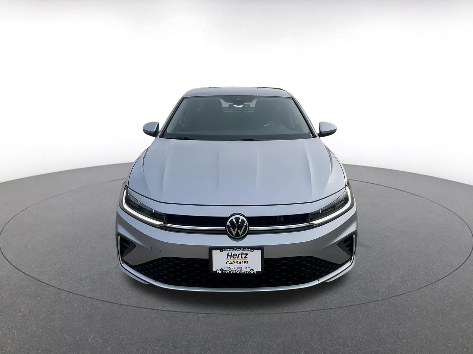 Thumbnail: 2025 Volkswagen Jetta - 4