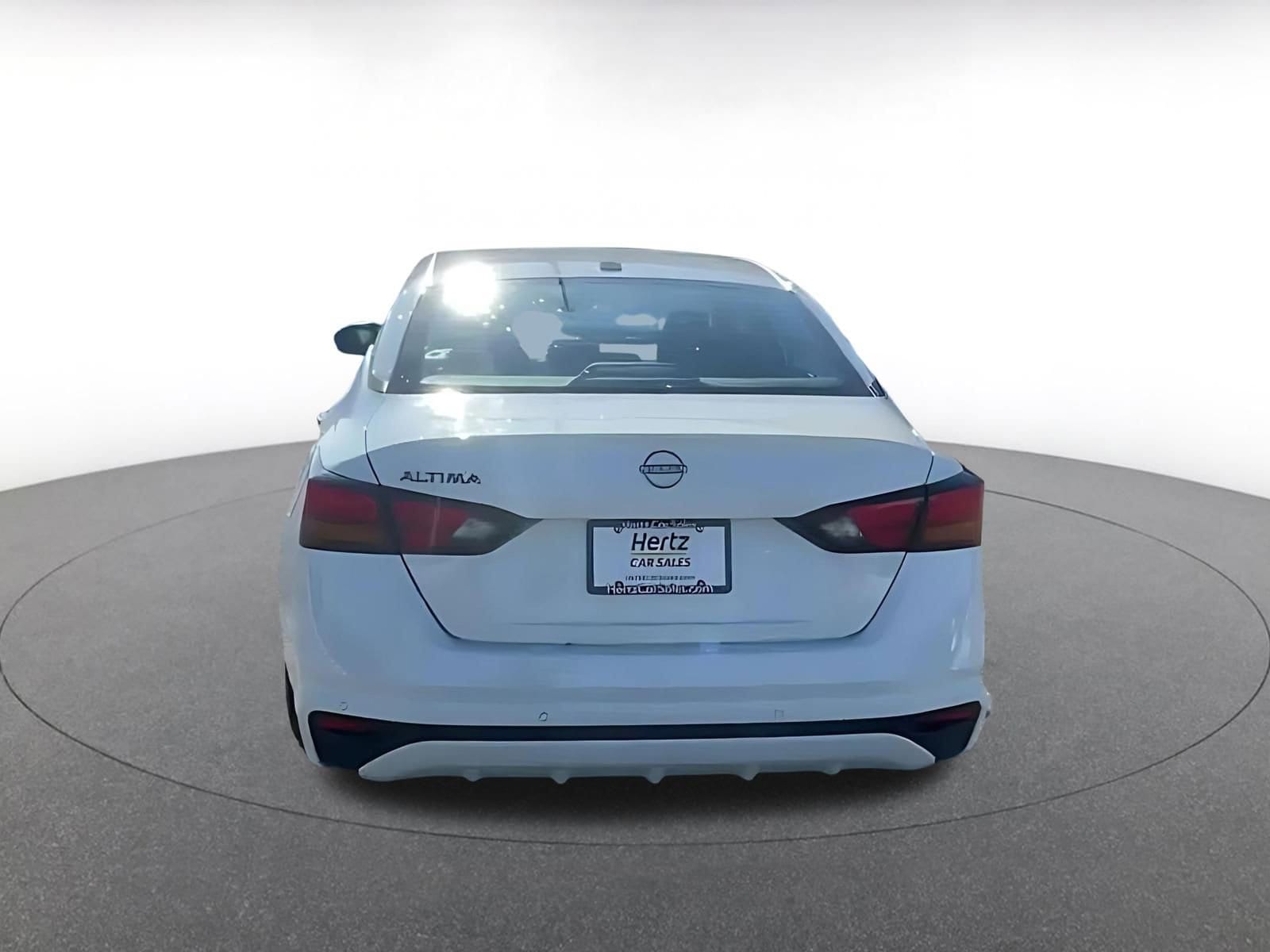 Thumbnail: 2025 Nissan Altima - 12