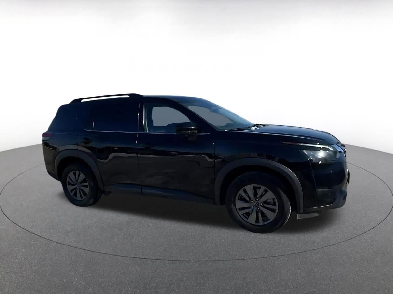 Thumbnail: 2025 Nissan Pathfinder - 2
