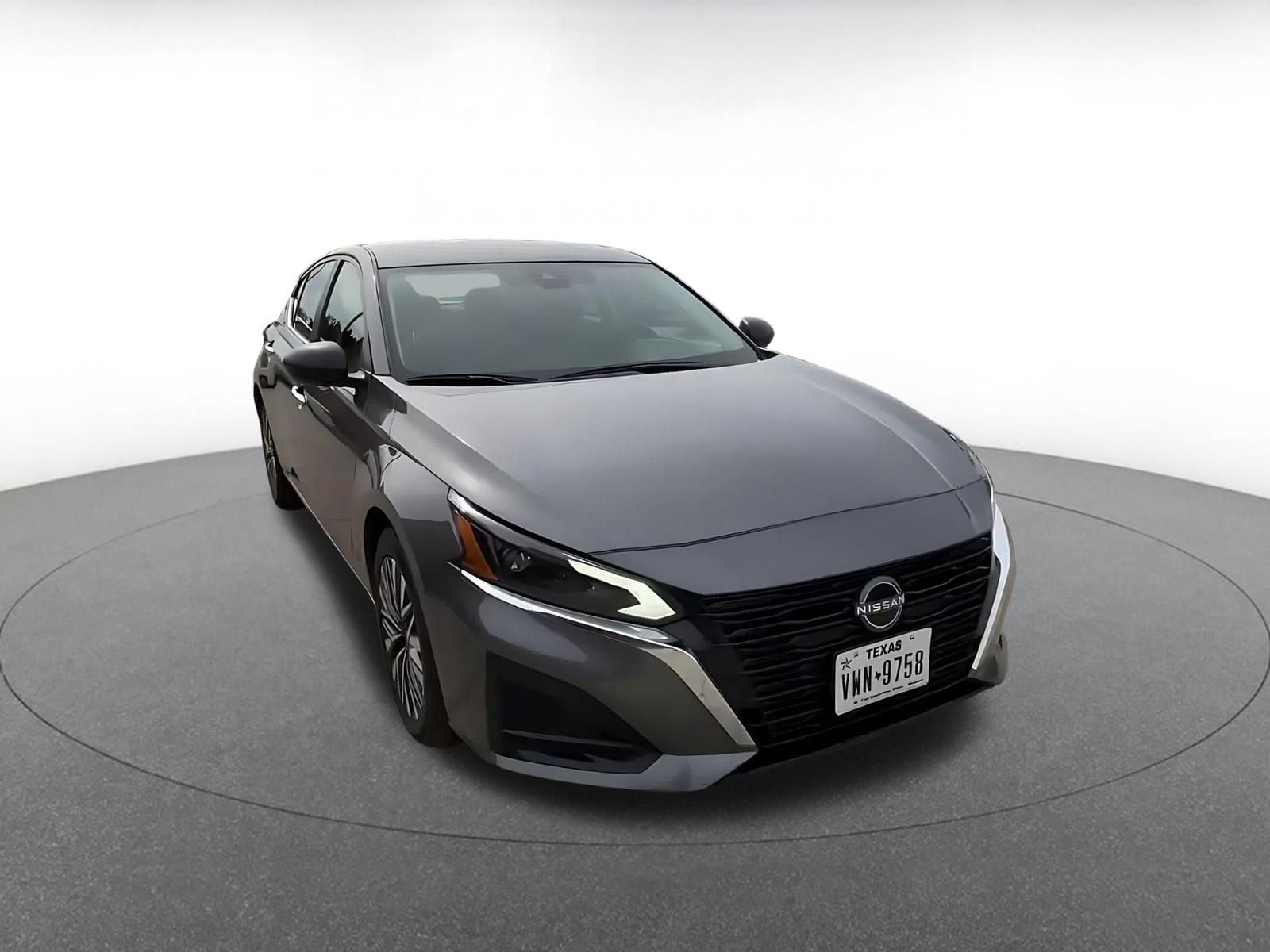 Thumbnail: 2025 Nissan Altima - 3