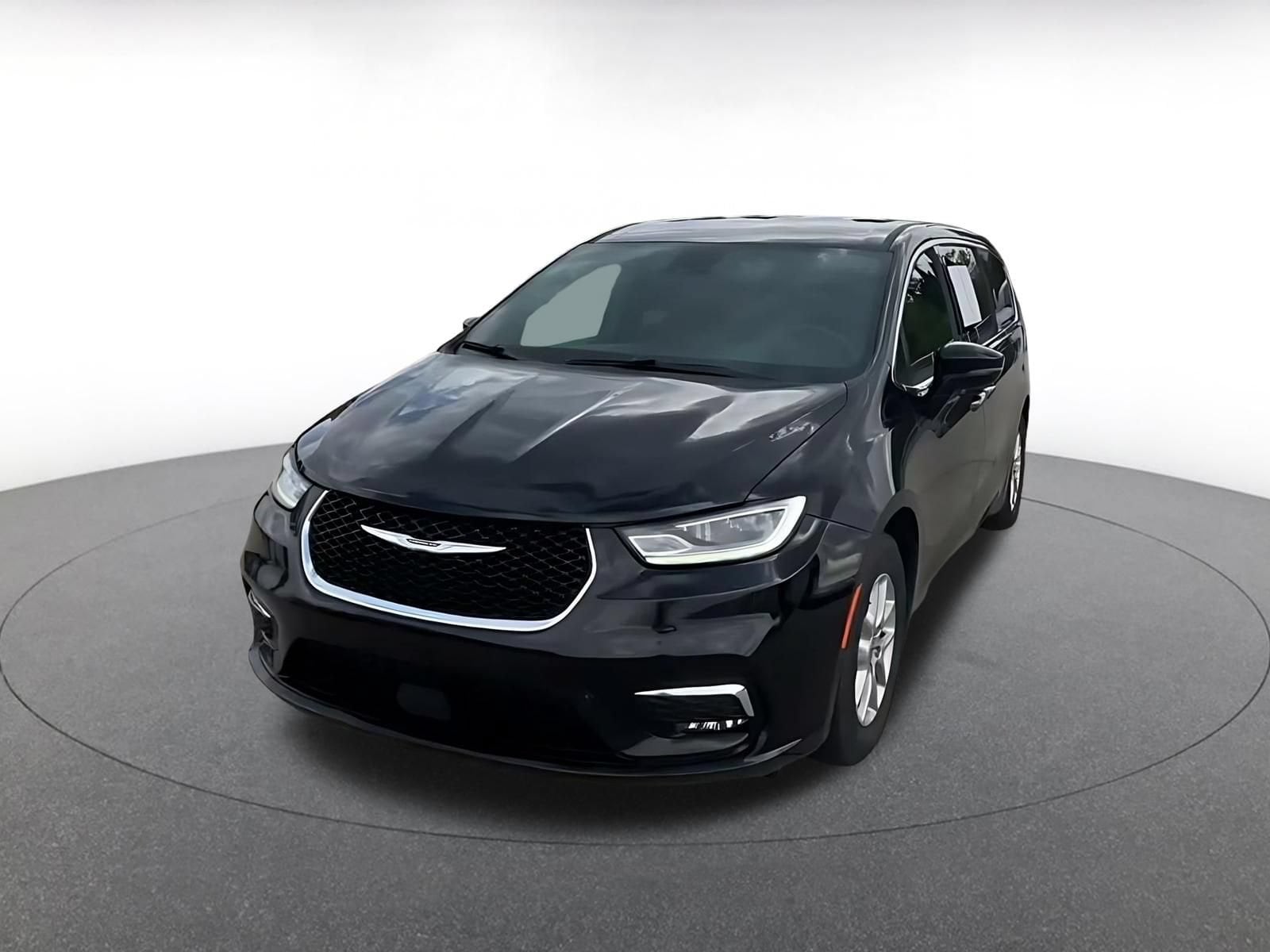 Thumbnail: 2025 Chrysler Pacifica - 6