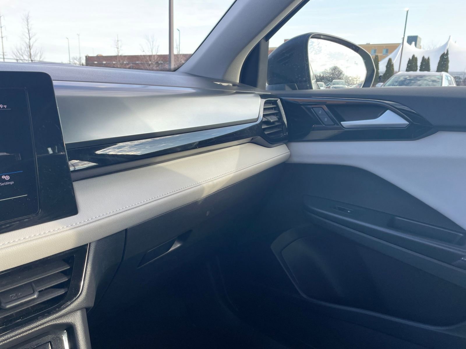 Thumbnail: 2025 Volkswagen Taos - 34