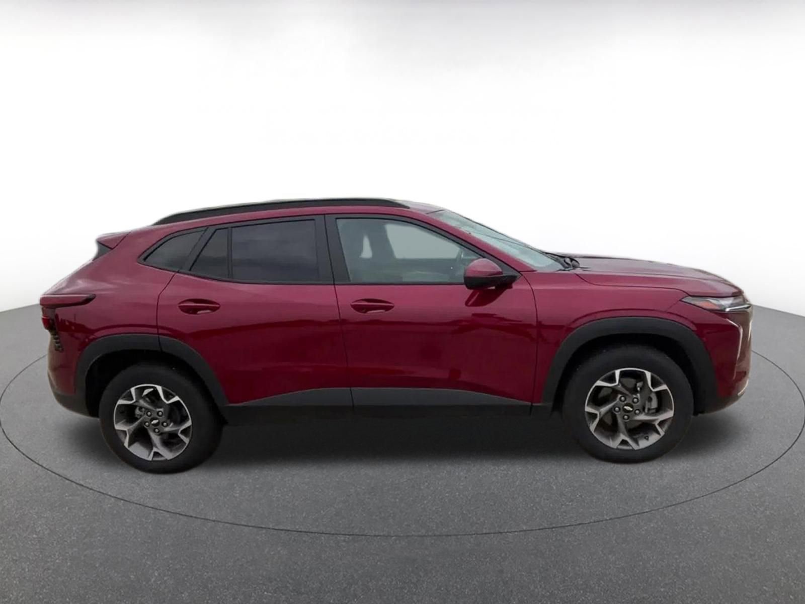 Thumbnail: 2025 Chevrolet Trax - 16