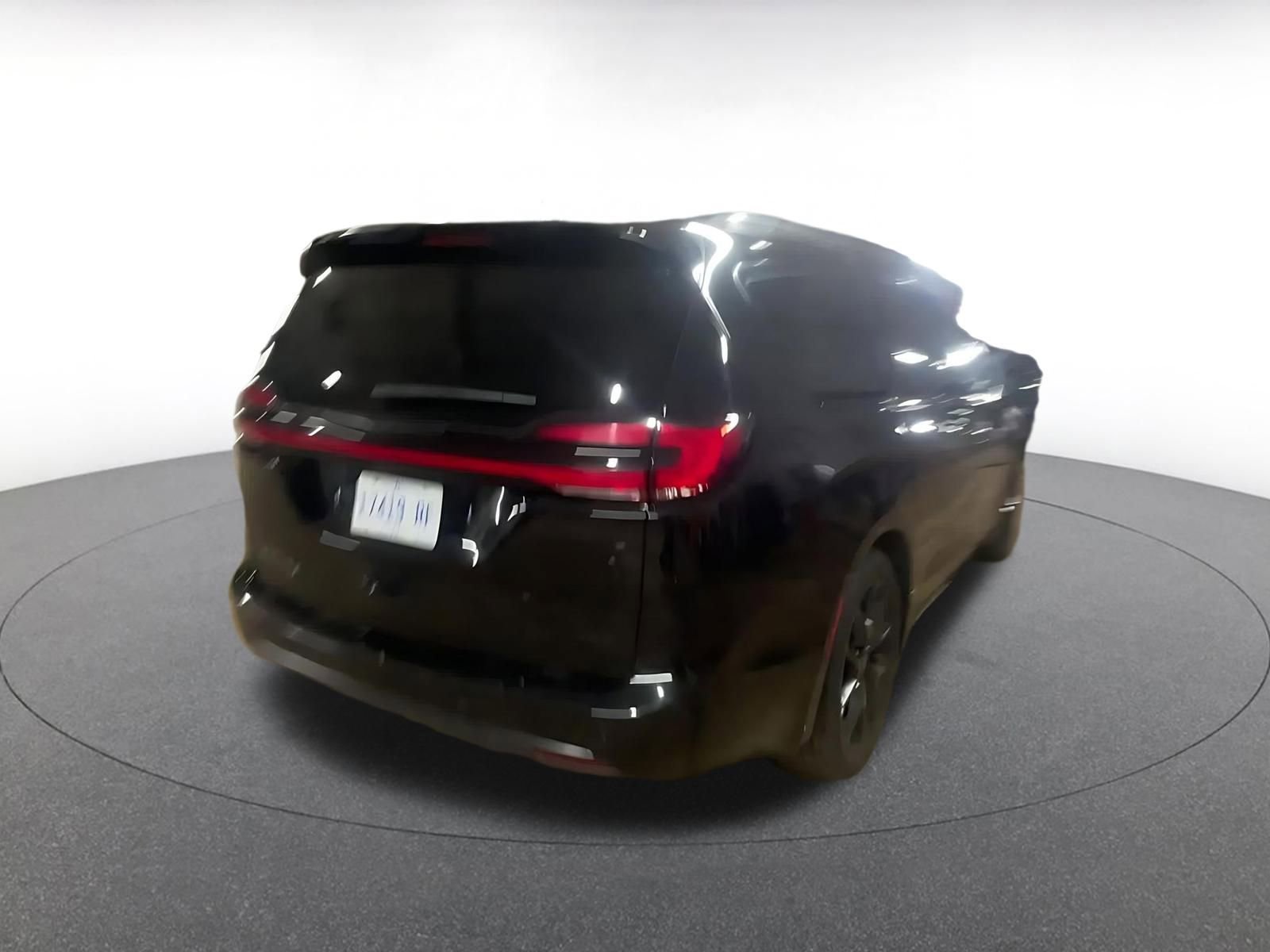 Thumbnail: 2025 Chrysler Pacifica - 14