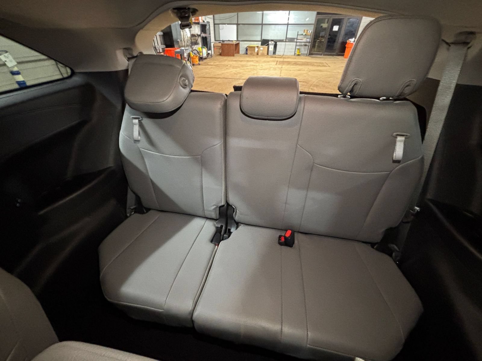 Thumbnail: 2025 Toyota Sienna - 29