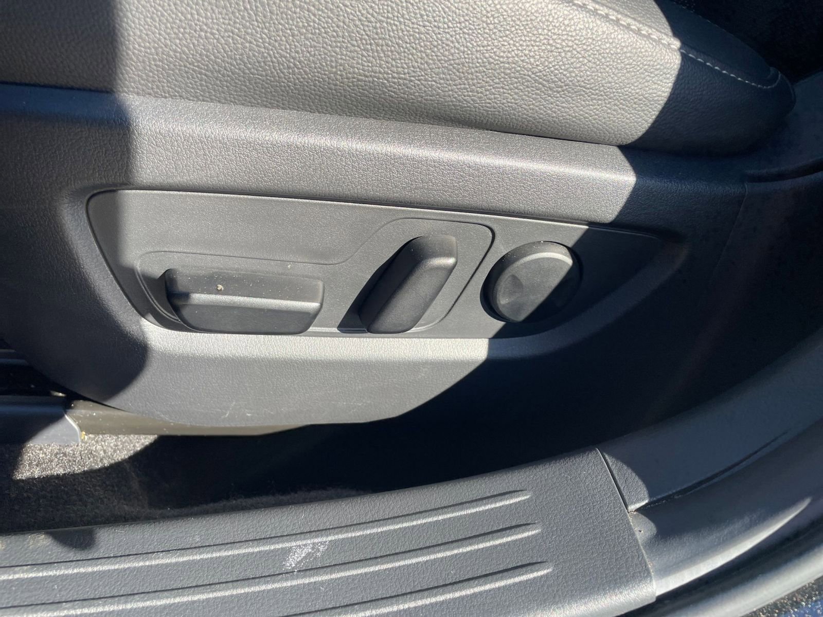 Thumbnail: 2025 Mazda CX-50 - 23