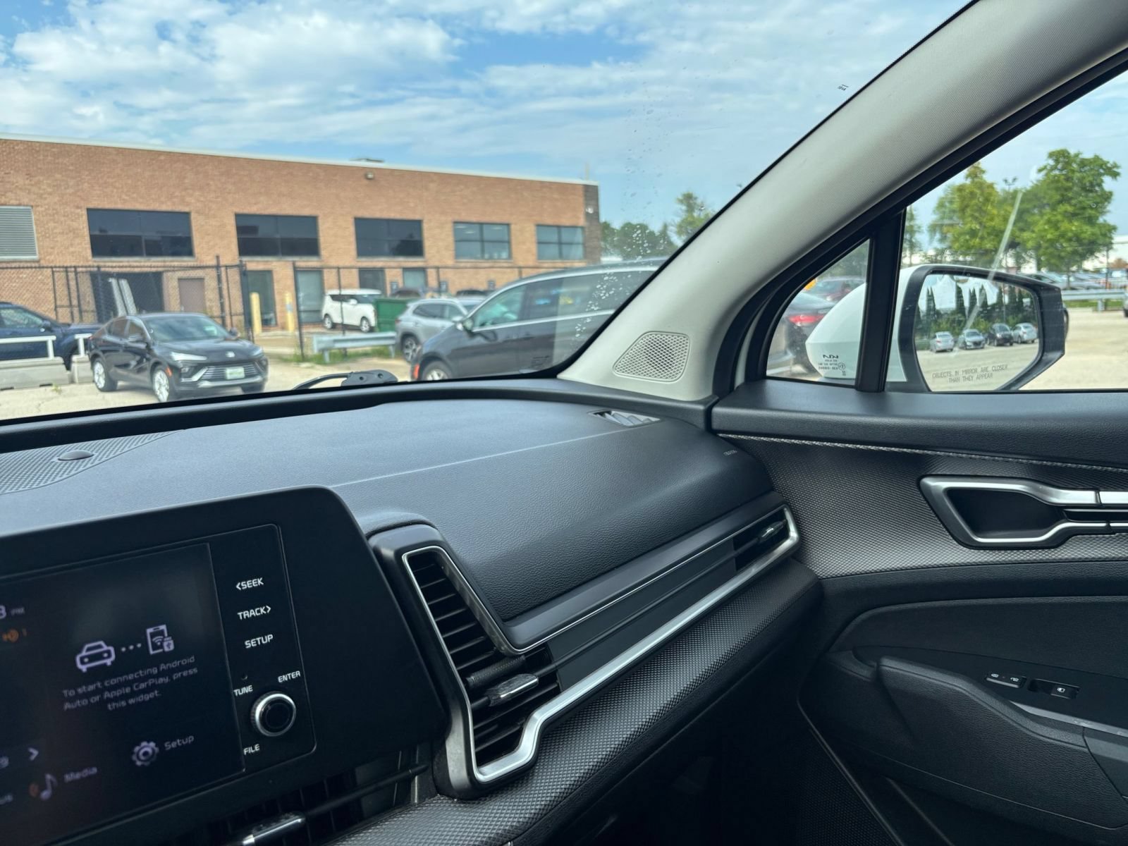 Thumbnail: 2023 Kia Sportage - 33