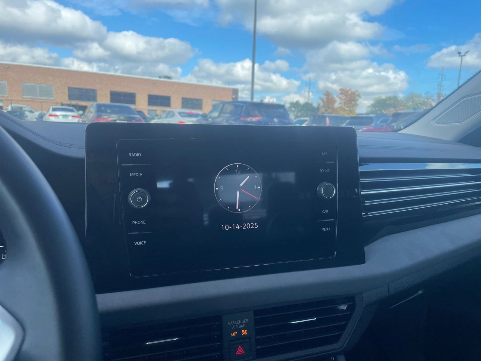 Thumbnail: 2025 Volkswagen Jetta - 21