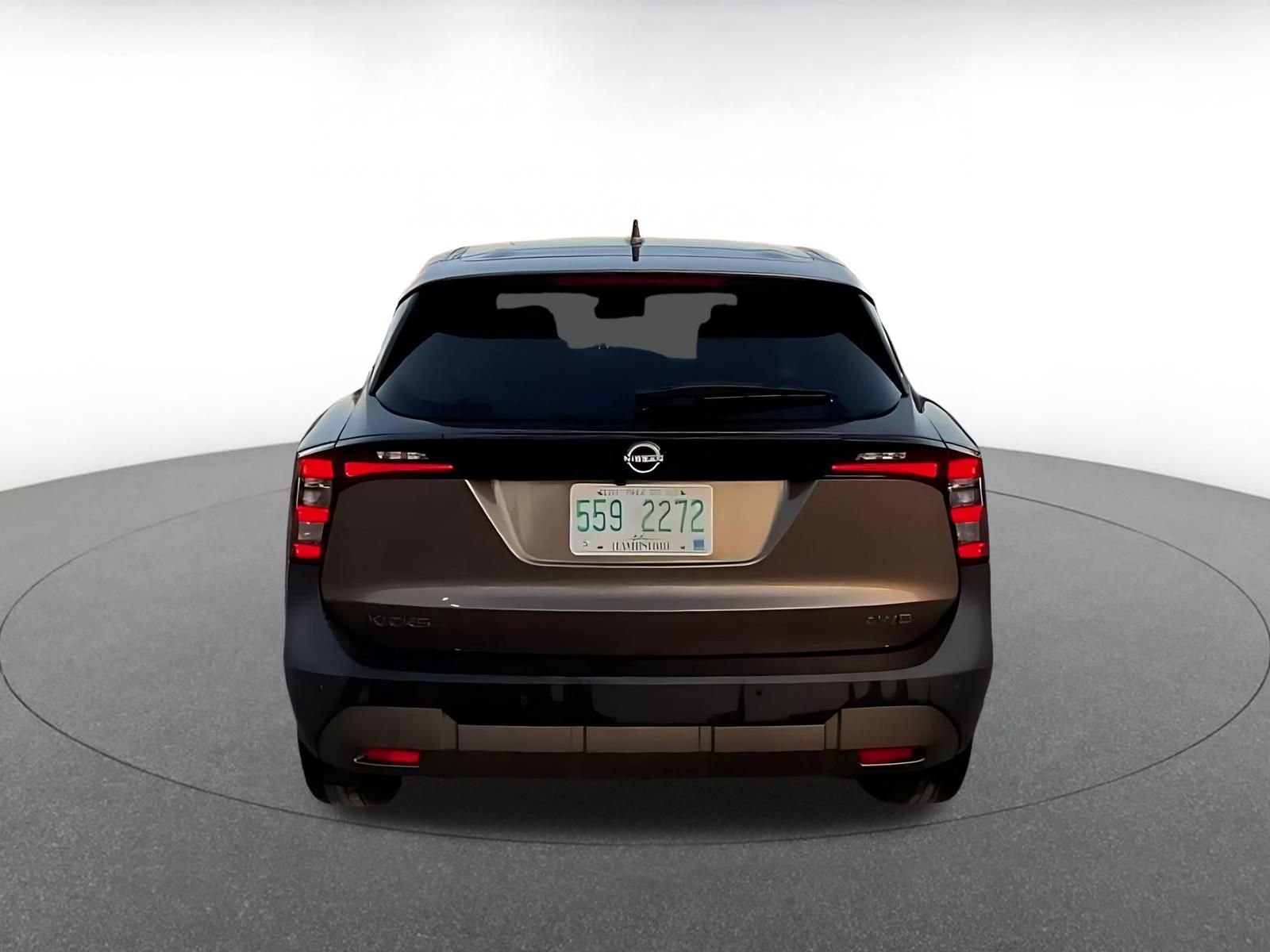 Thumbnail: 2025 Nissan Kicks - 12