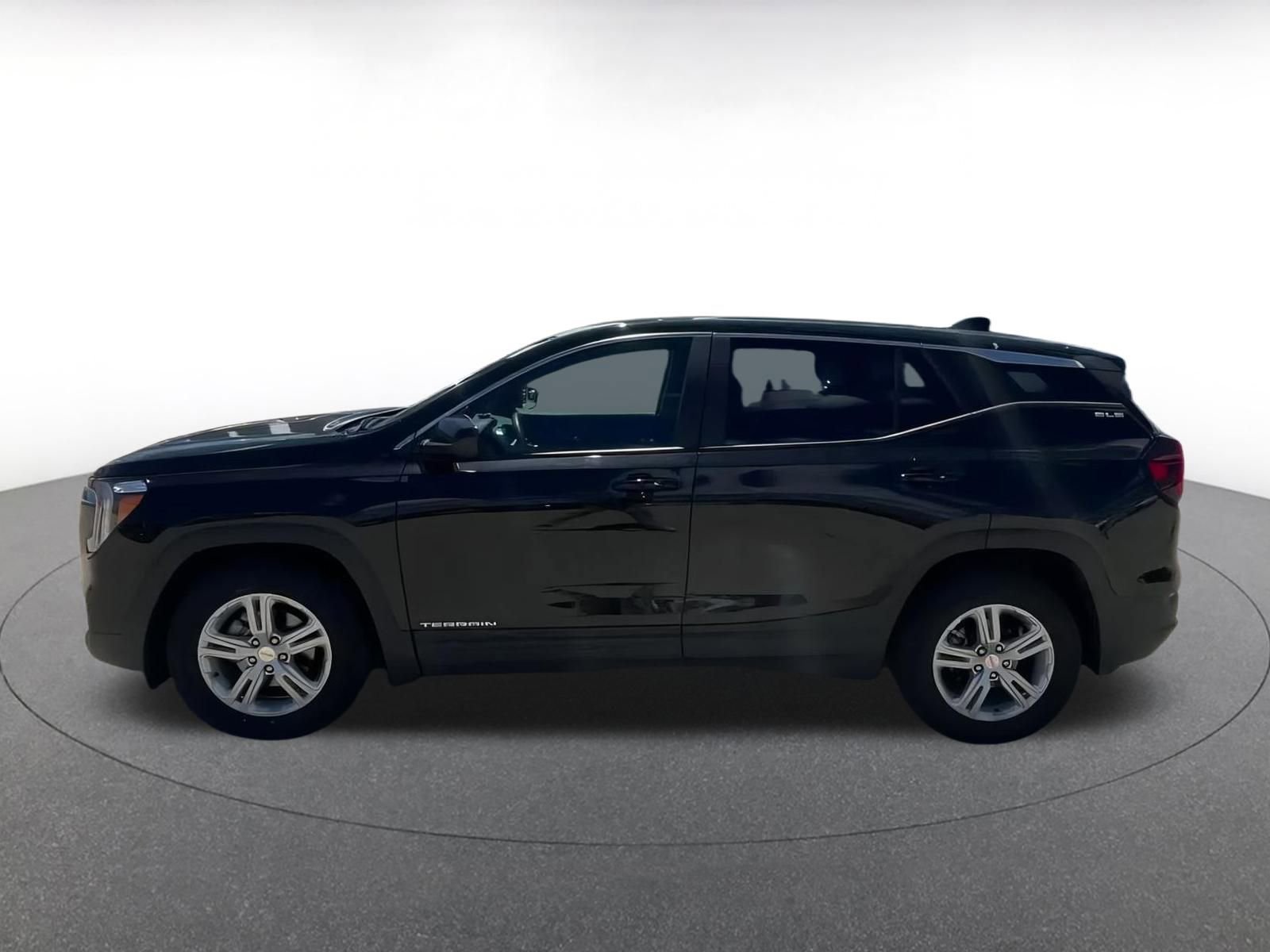 Thumbnail: 2024 GMC Terrain - 9