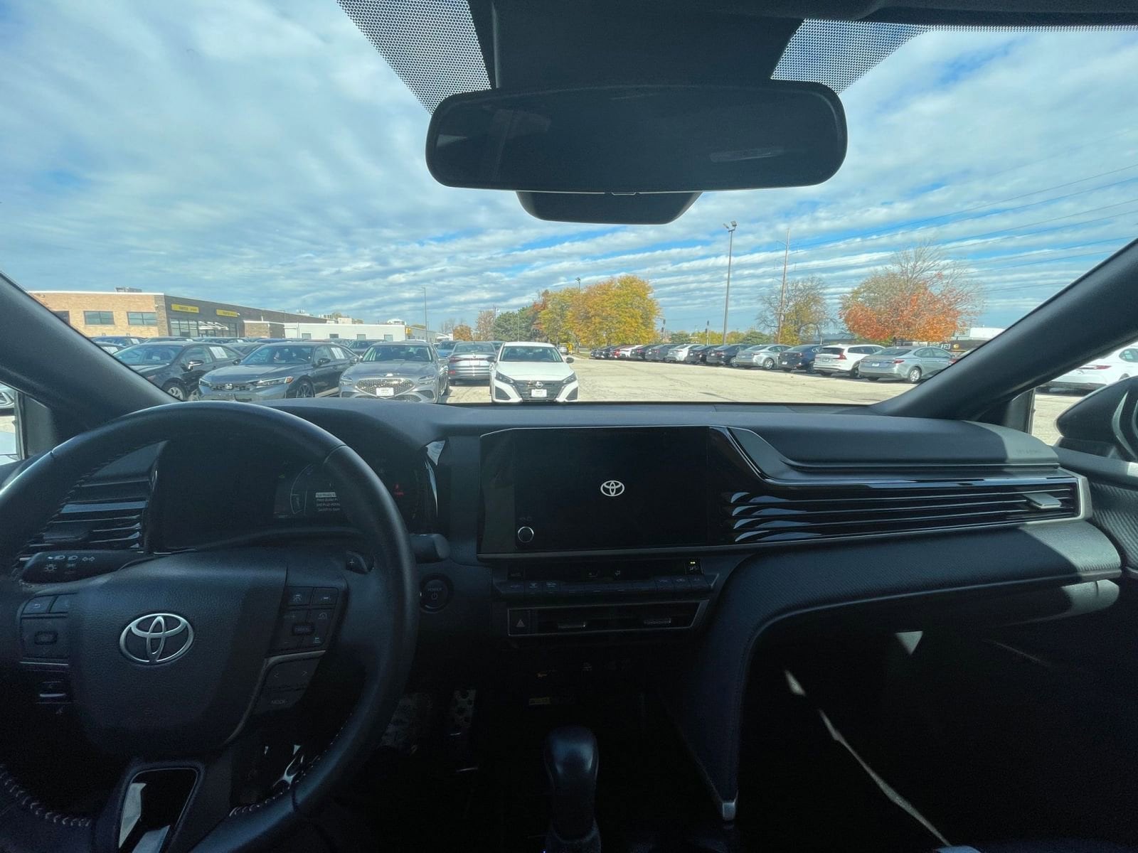 Thumbnail: 2025 Toyota Camry - 33