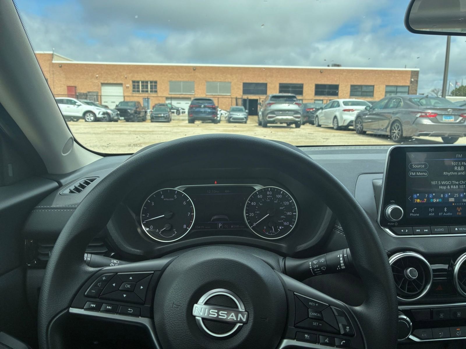 Thumbnail: 2025 Nissan Sentra - 32