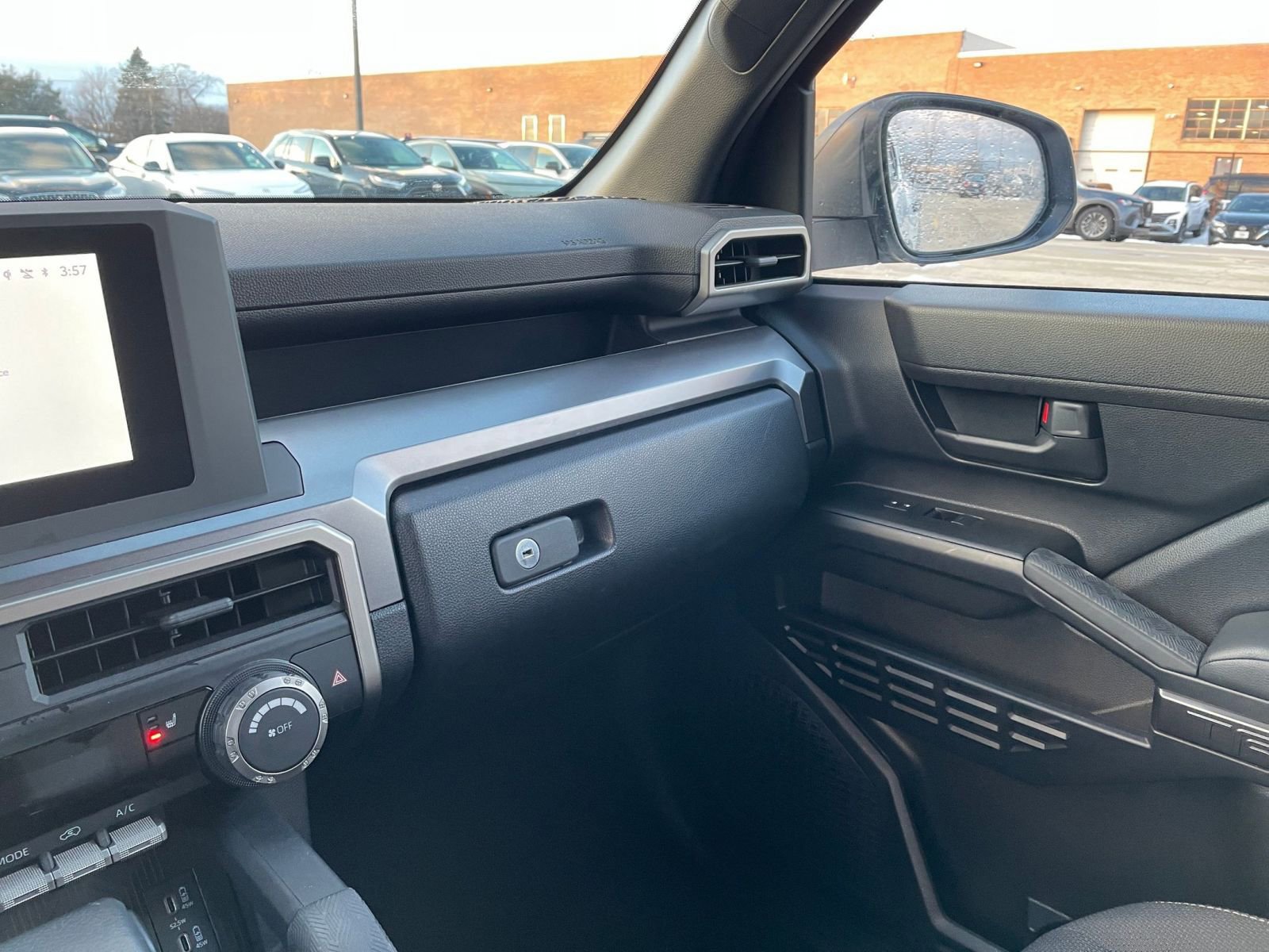 Thumbnail: 2025 Toyota 4Runner - 35