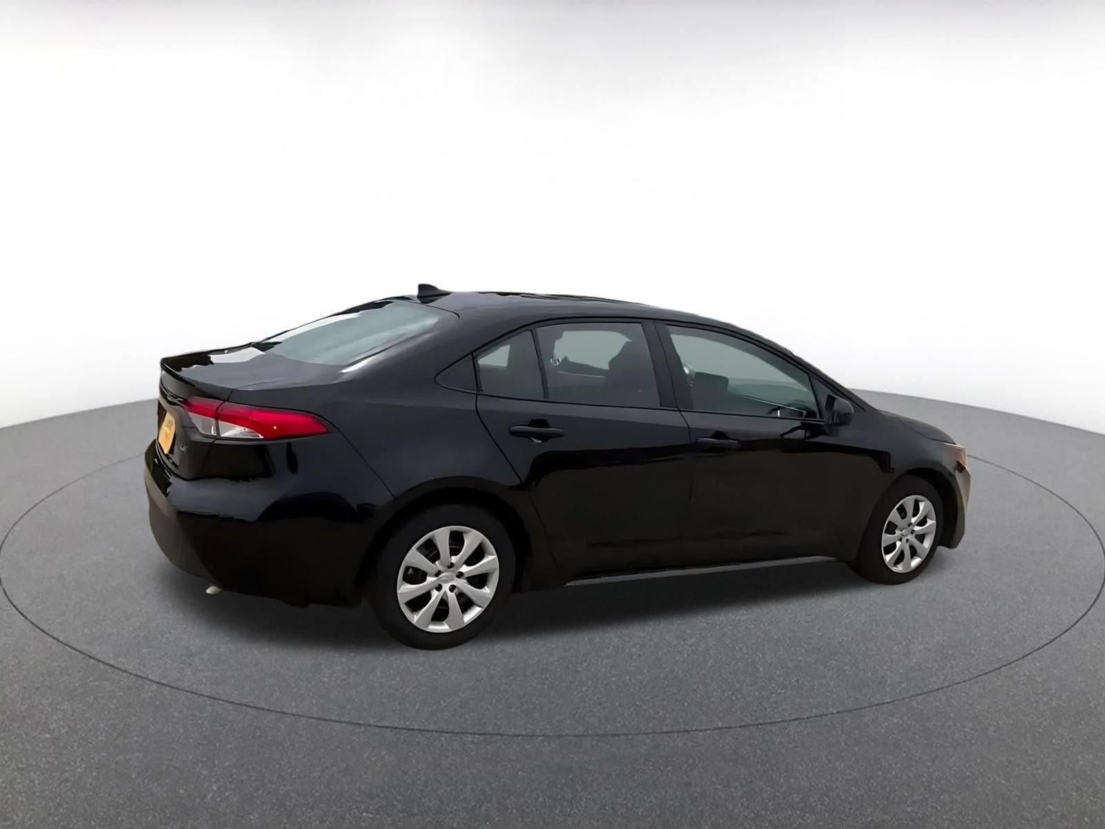 Thumbnail: 2025 Toyota Corolla - 14