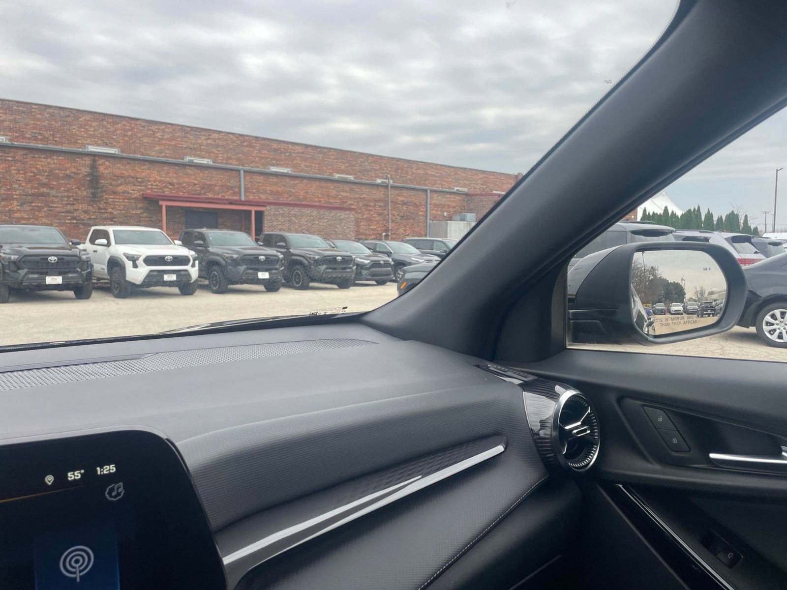 Thumbnail: 2025 Chevrolet Equinox - 35