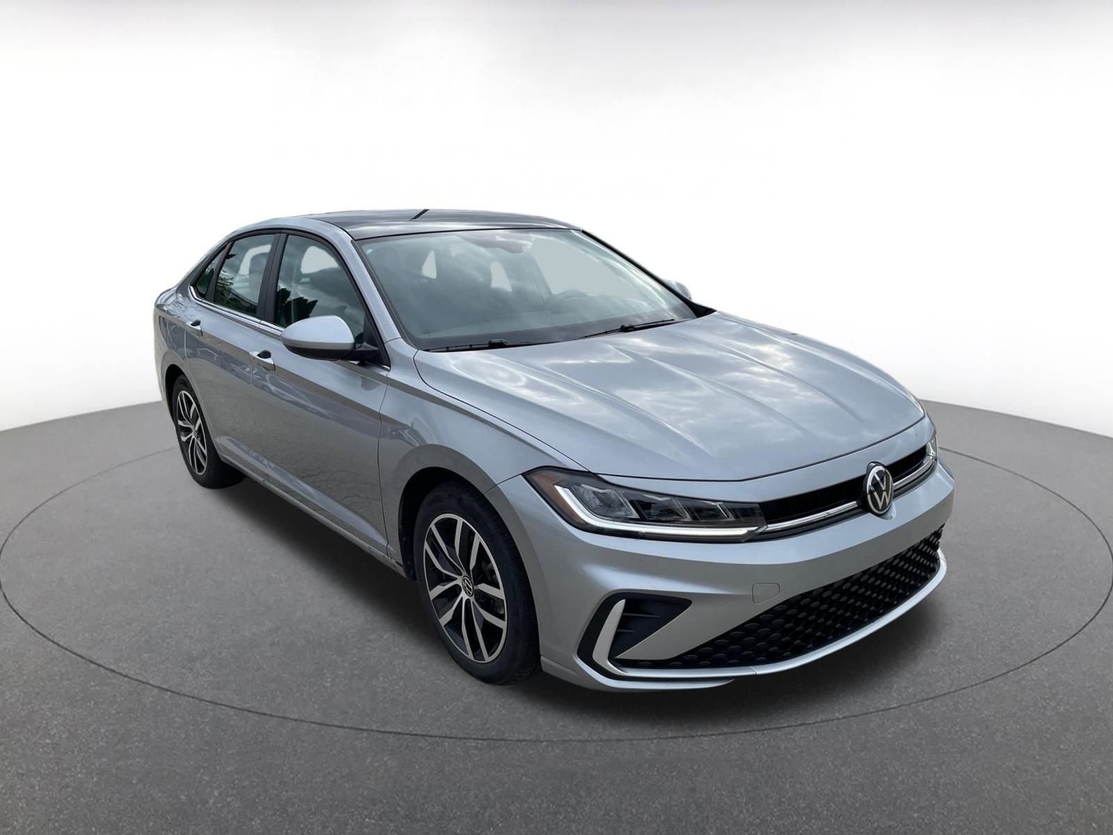 Thumbnail: 2025 Volkswagen Jetta - 1