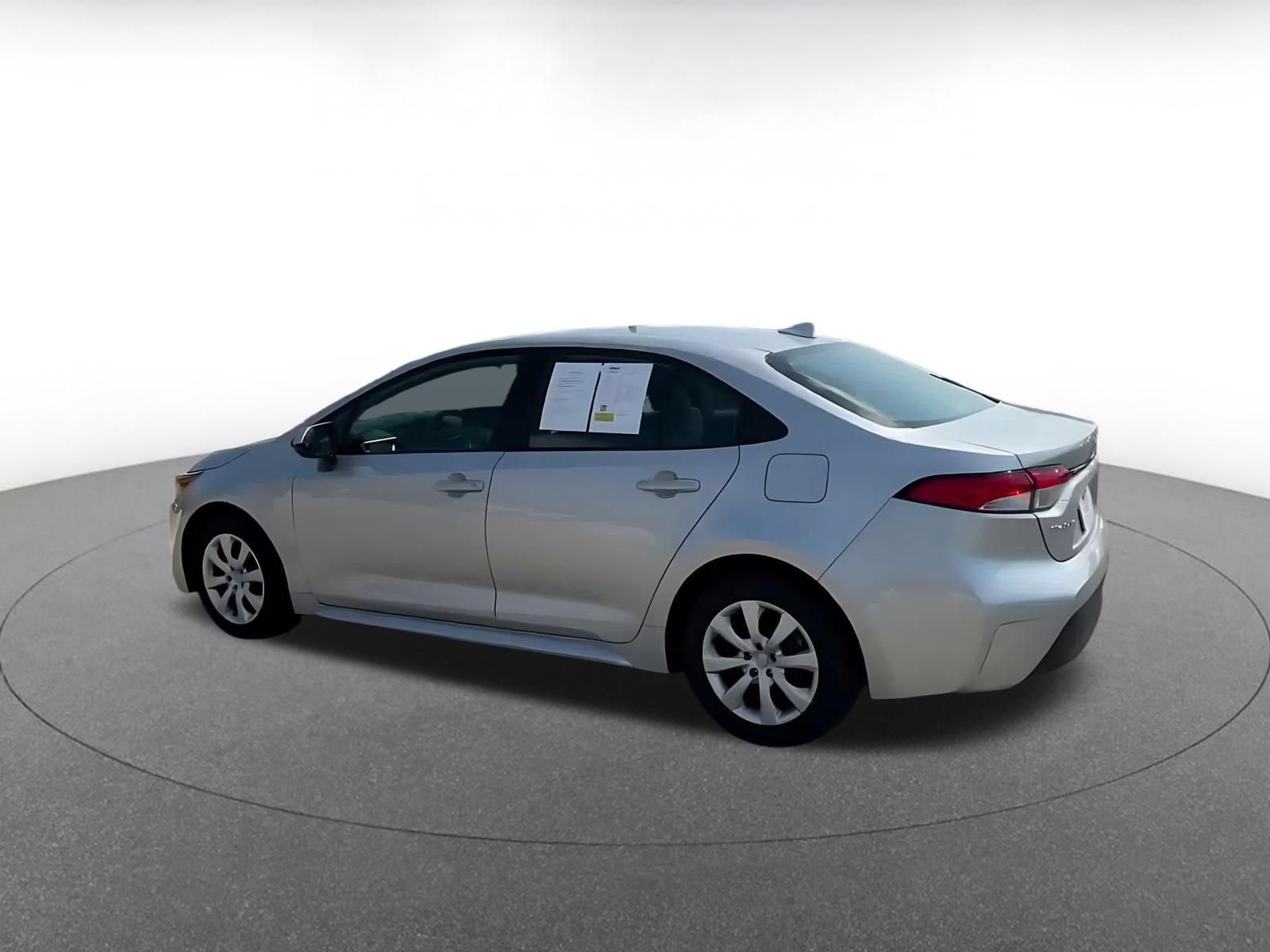 Thumbnail: 2025 Toyota Corolla - 10