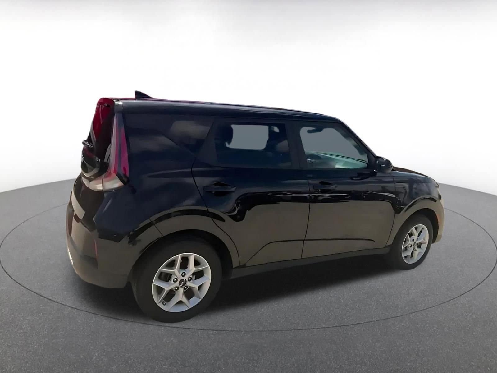 Thumbnail: 2025 Kia Soul - 15