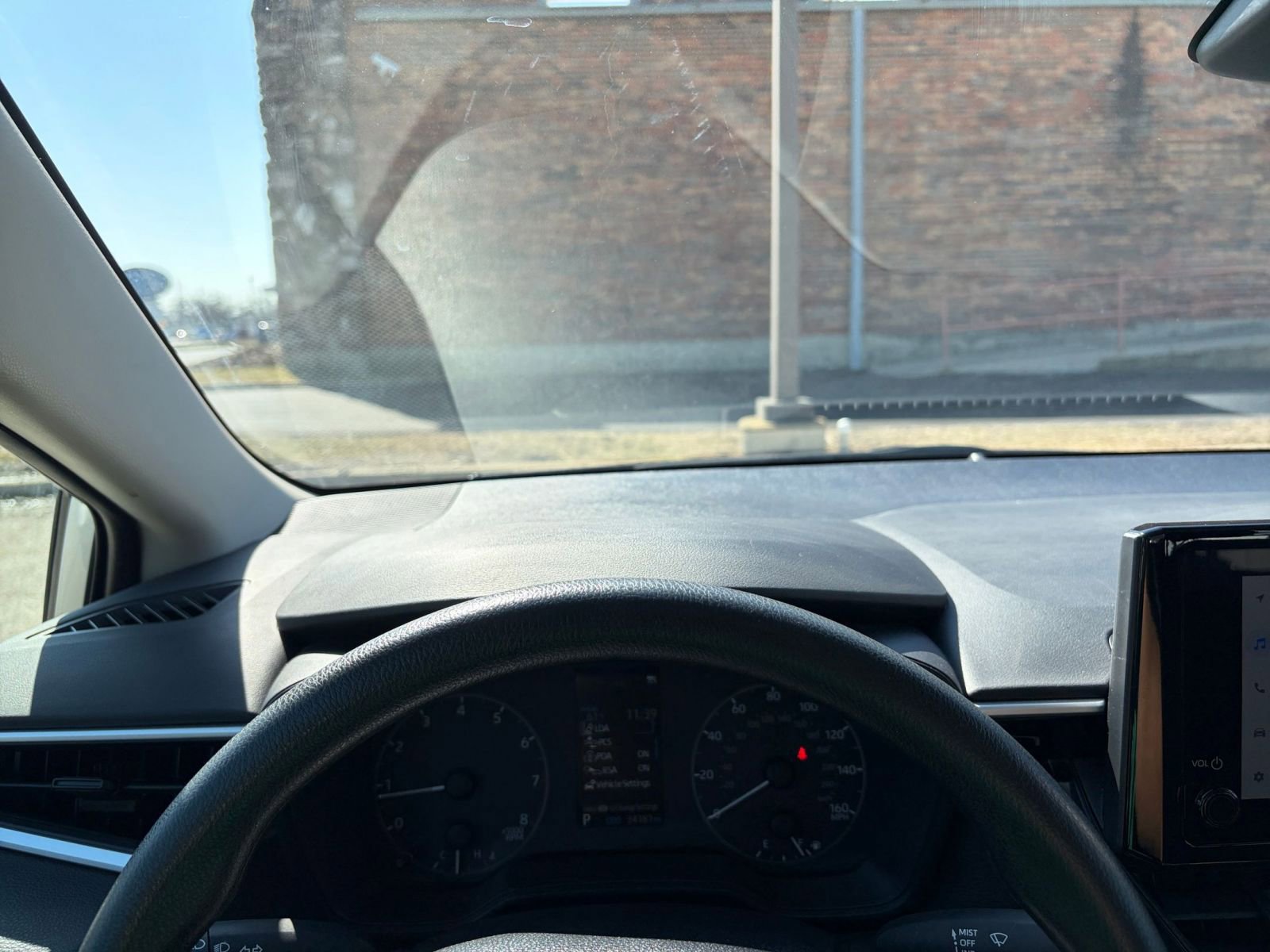 Thumbnail: 2025 Toyota Corolla - 32