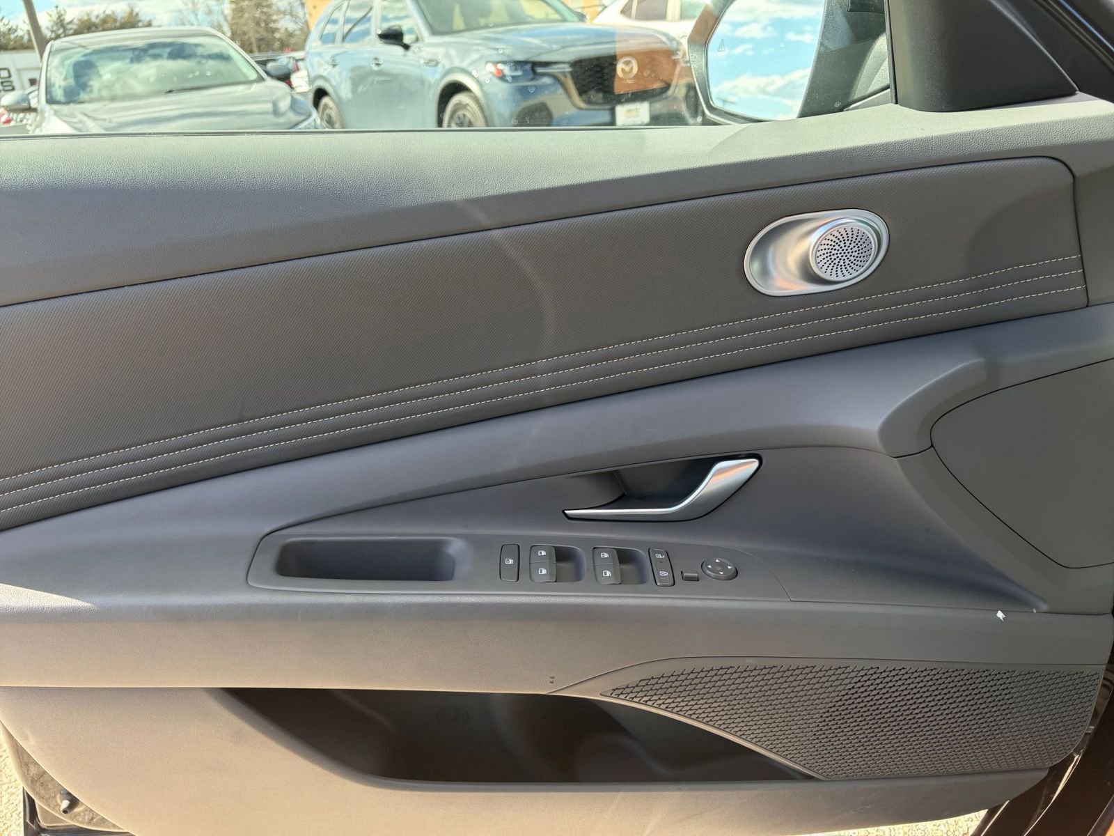 Thumbnail: 2025 Hyundai Elantra - 18