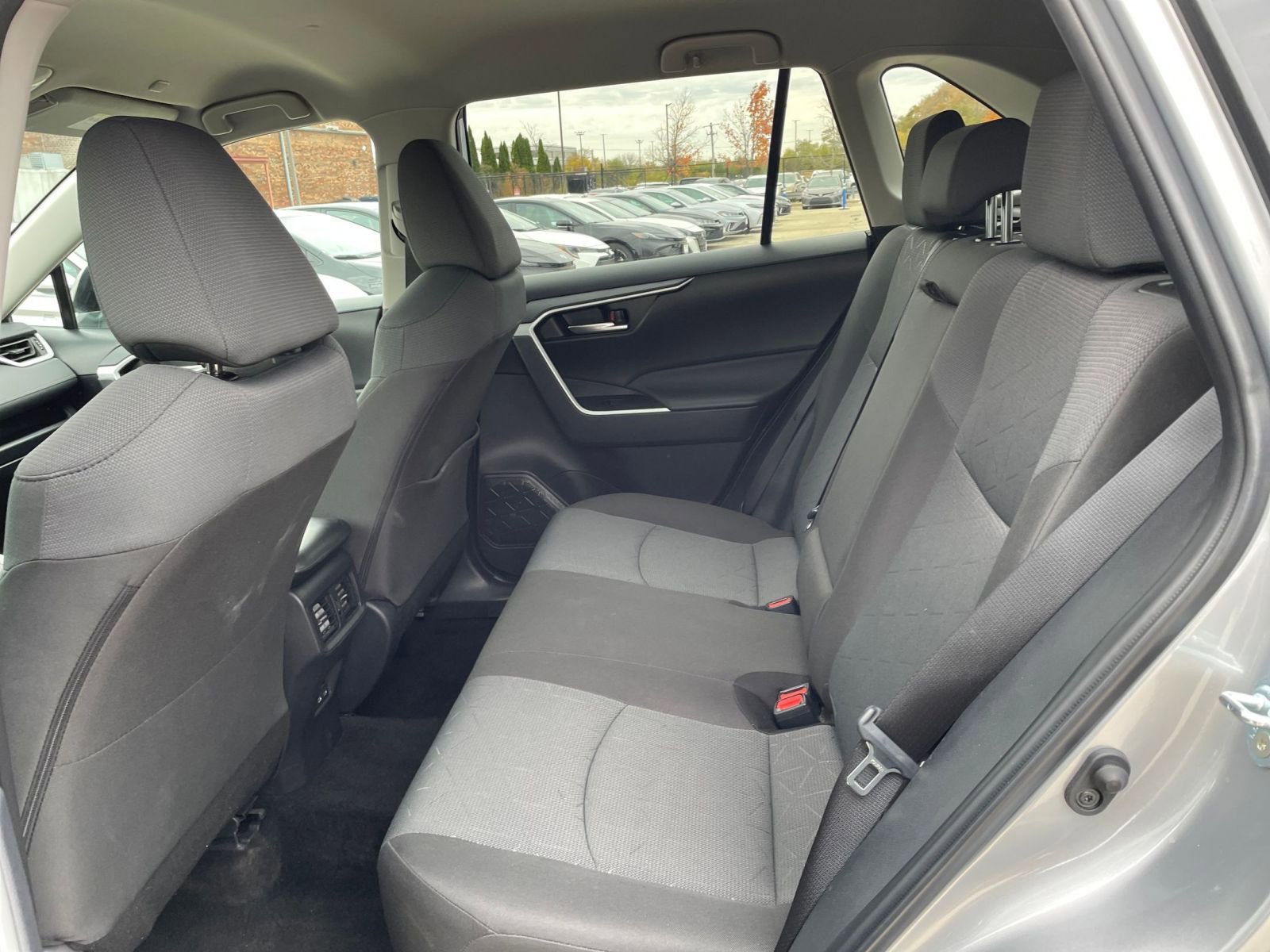 Thumbnail: 2025 Toyota RAV4 - 25