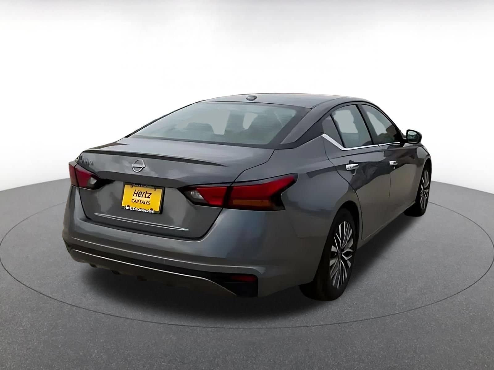 Thumbnail: 2025 Nissan Altima - 14