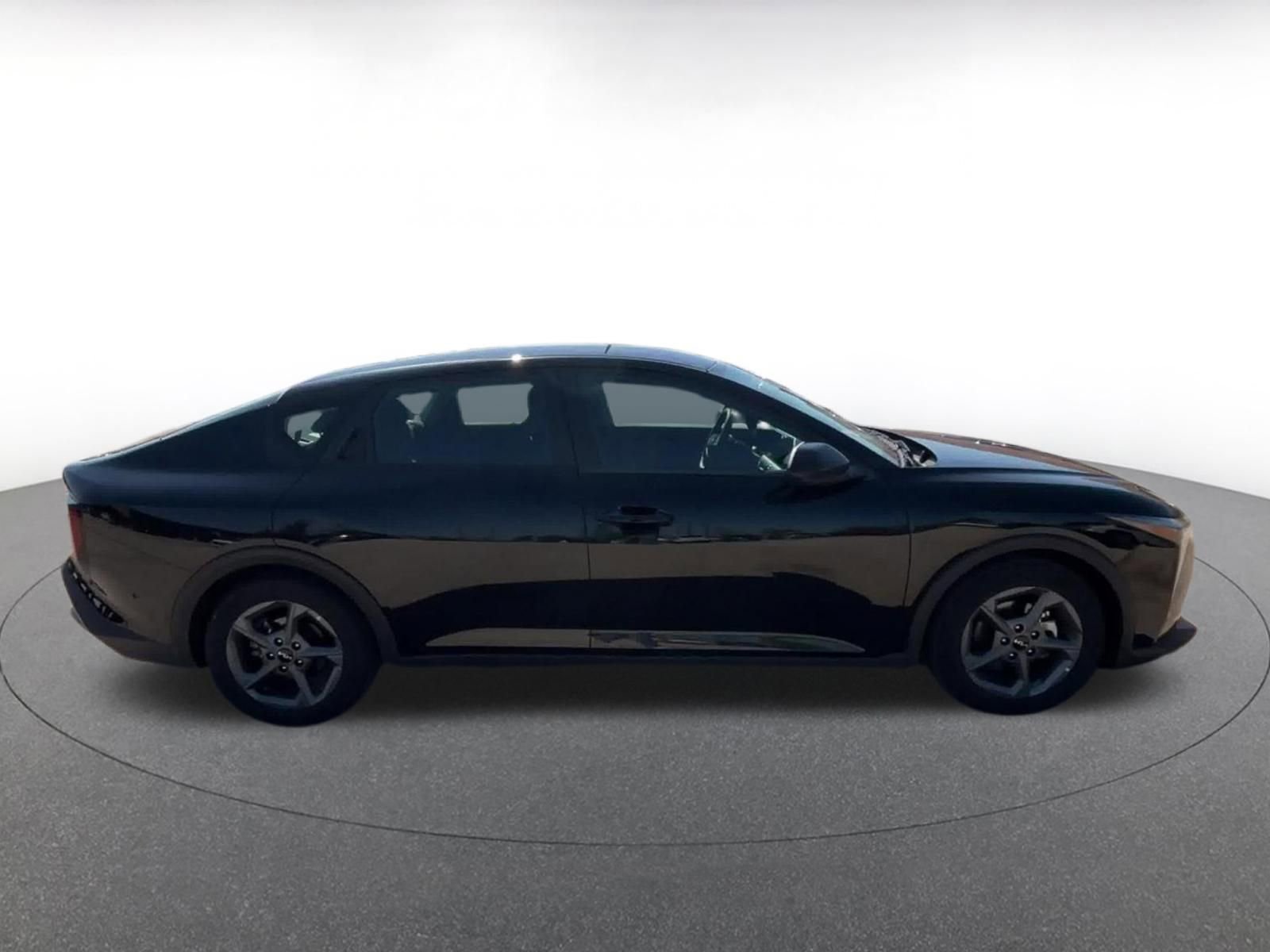 Thumbnail: 2025 Kia K4 - 16