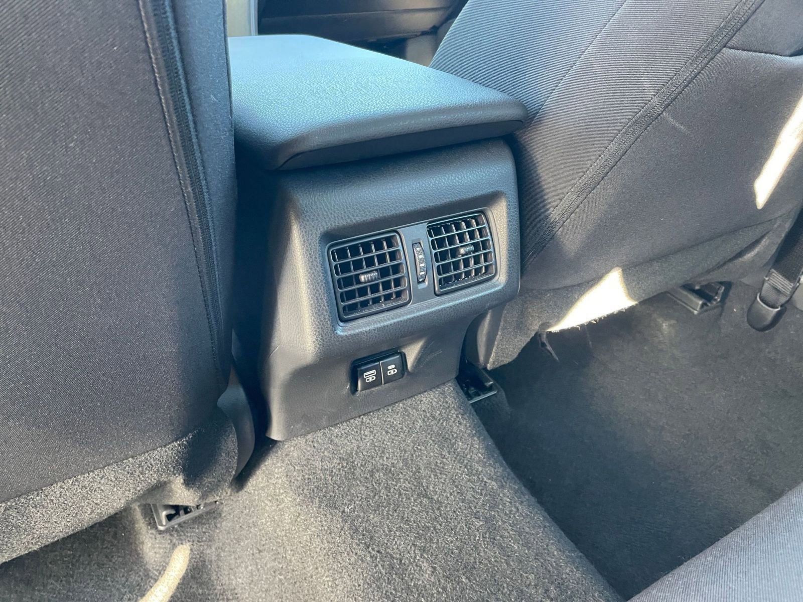 Thumbnail: 2025 Toyota Camry - 24