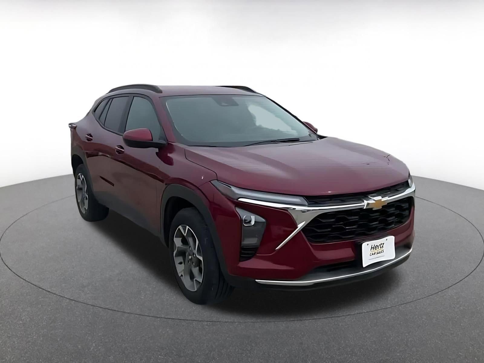 Thumbnail: 2025 Chevrolet Trax - 3