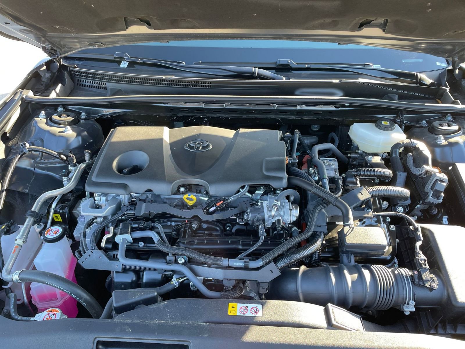 Thumbnail: 2025 Toyota Camry - 32