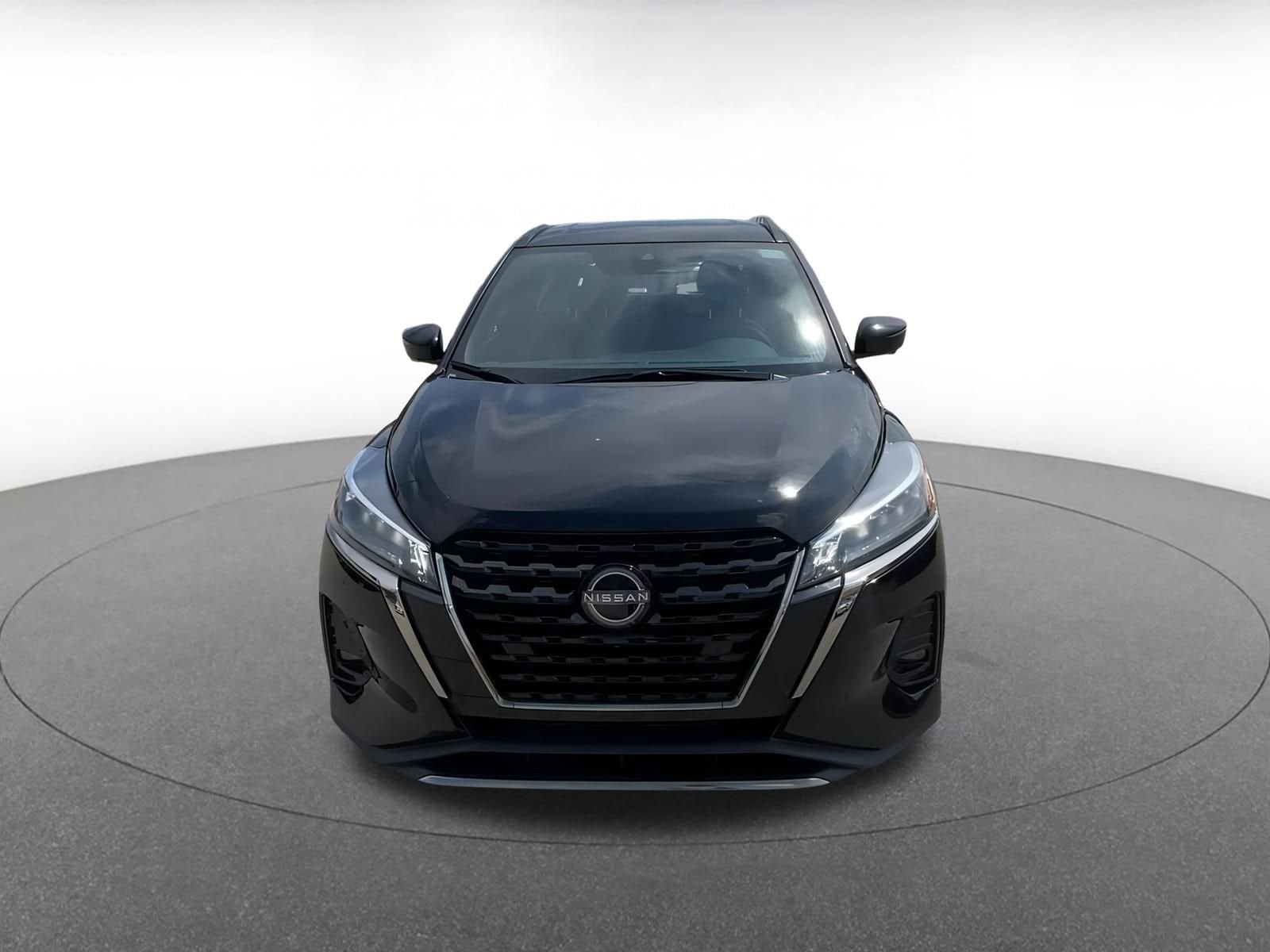 Thumbnail: 2024 Nissan Kicks - 4
