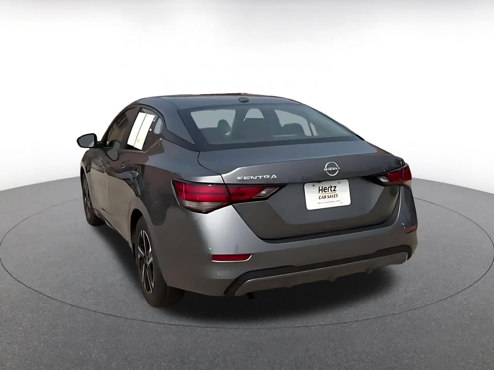 Thumbnail: 2025 Nissan Sentra - 10