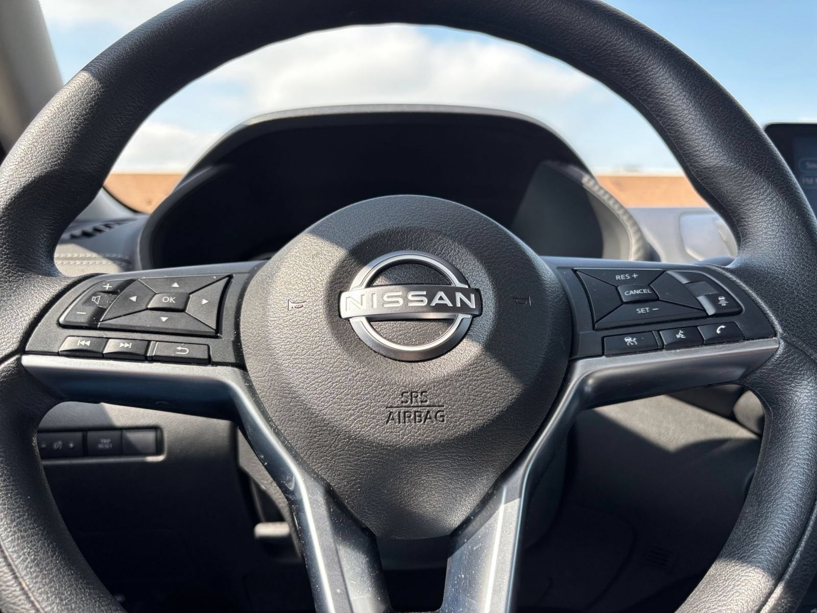 Thumbnail: 2025 Nissan Sentra - 25