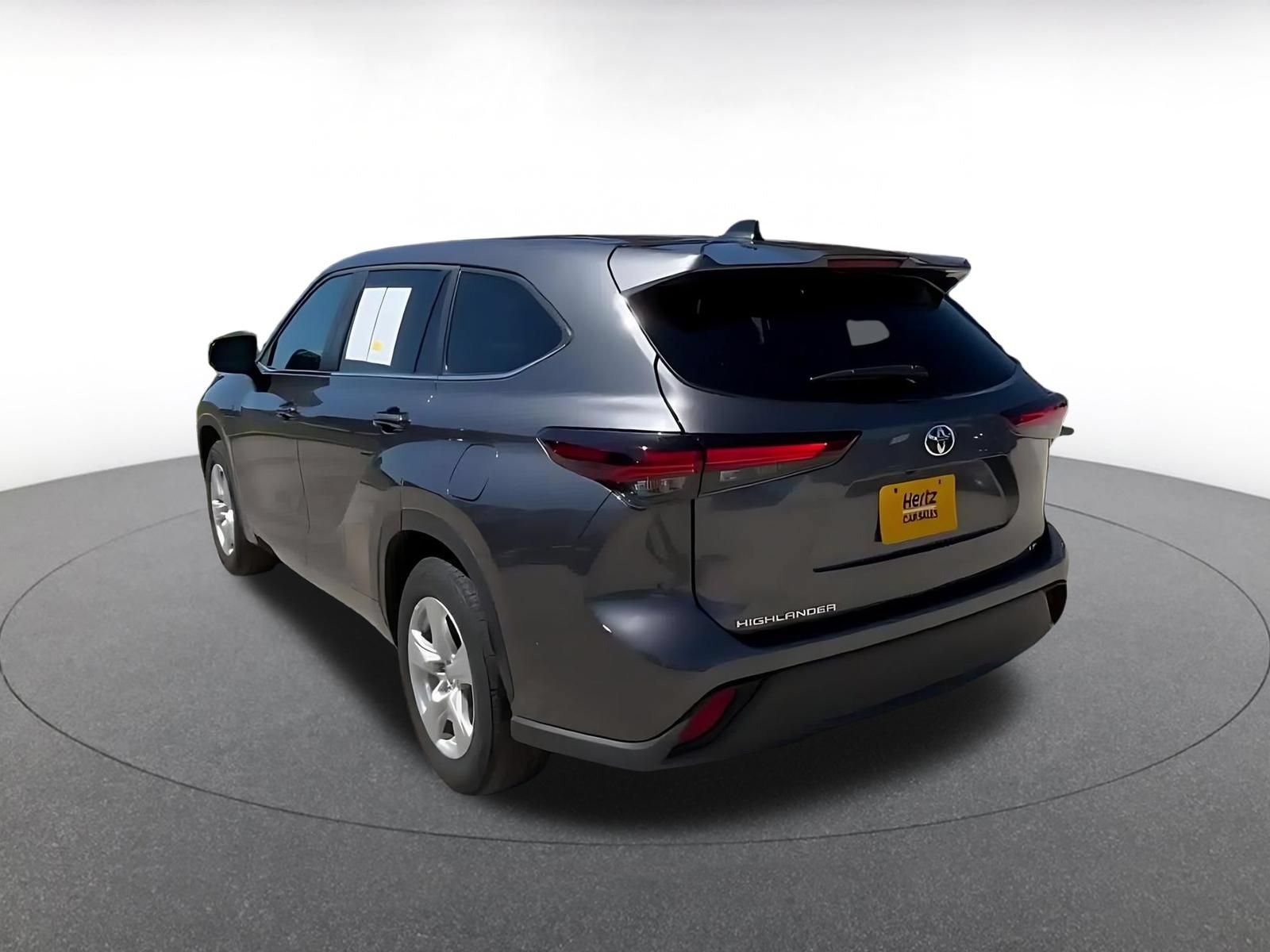 Thumbnail: 2025 Toyota Highlander - 11