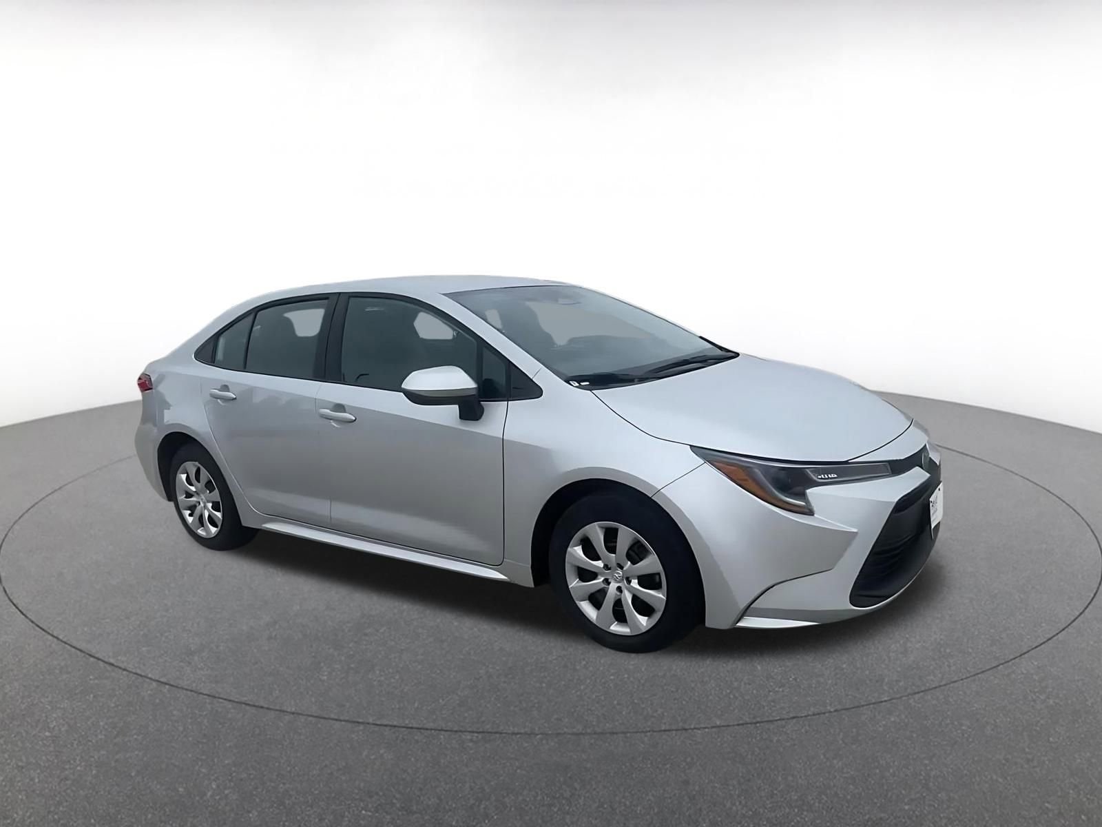 Thumbnail: 2025 Toyota Corolla - 2