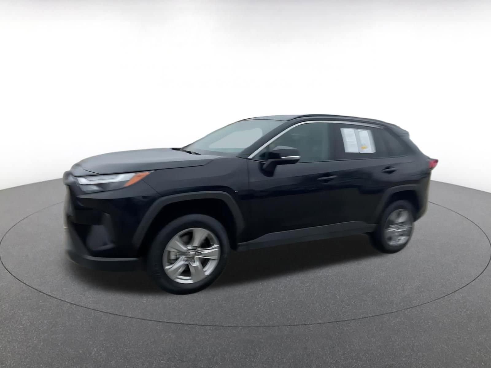 Thumbnail: 2025 Toyota RAV4 - 8