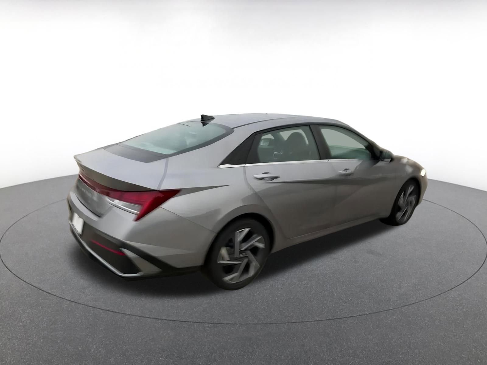 Thumbnail: 2025 Hyundai Elantra - 15