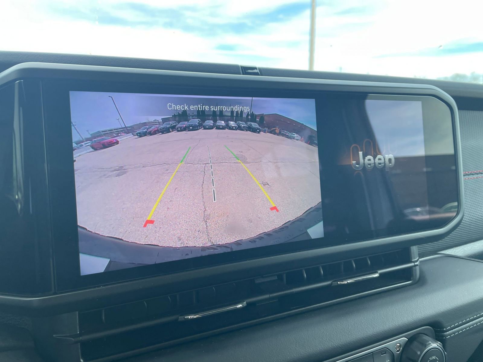 Thumbnail: 2025 Jeep Wrangler - 23