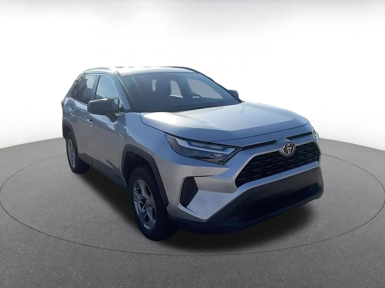 Thumbnail: 2025 Toyota RAV4 - 3