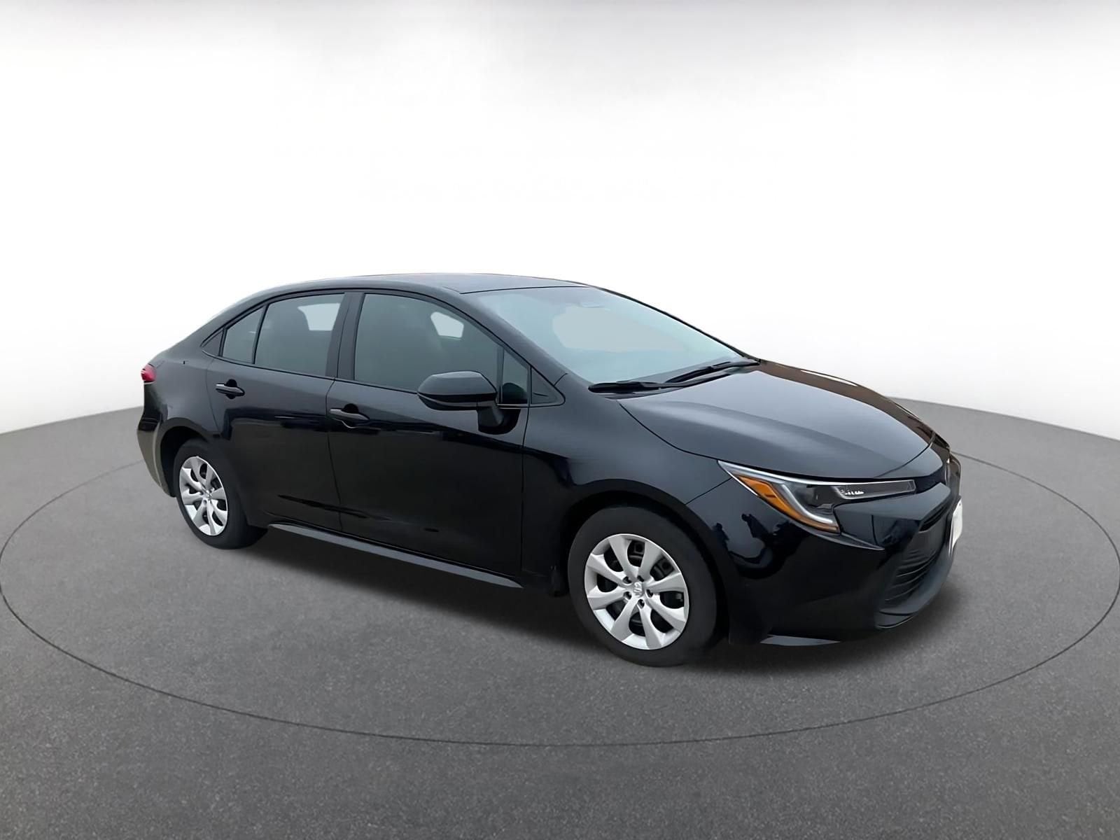 Thumbnail: 2025 Toyota Corolla - 2