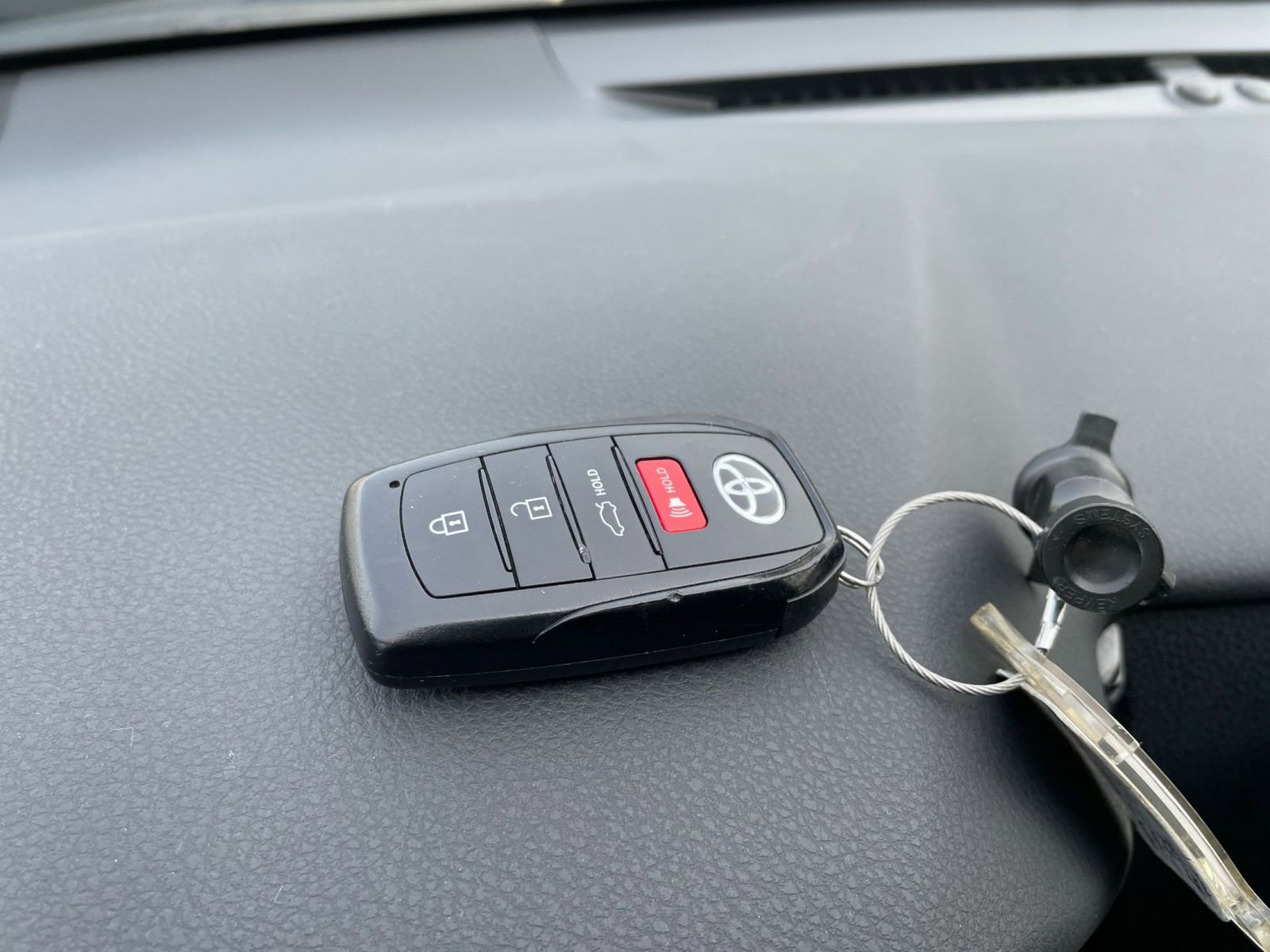 Thumbnail: 2025 Toyota Camry - 21