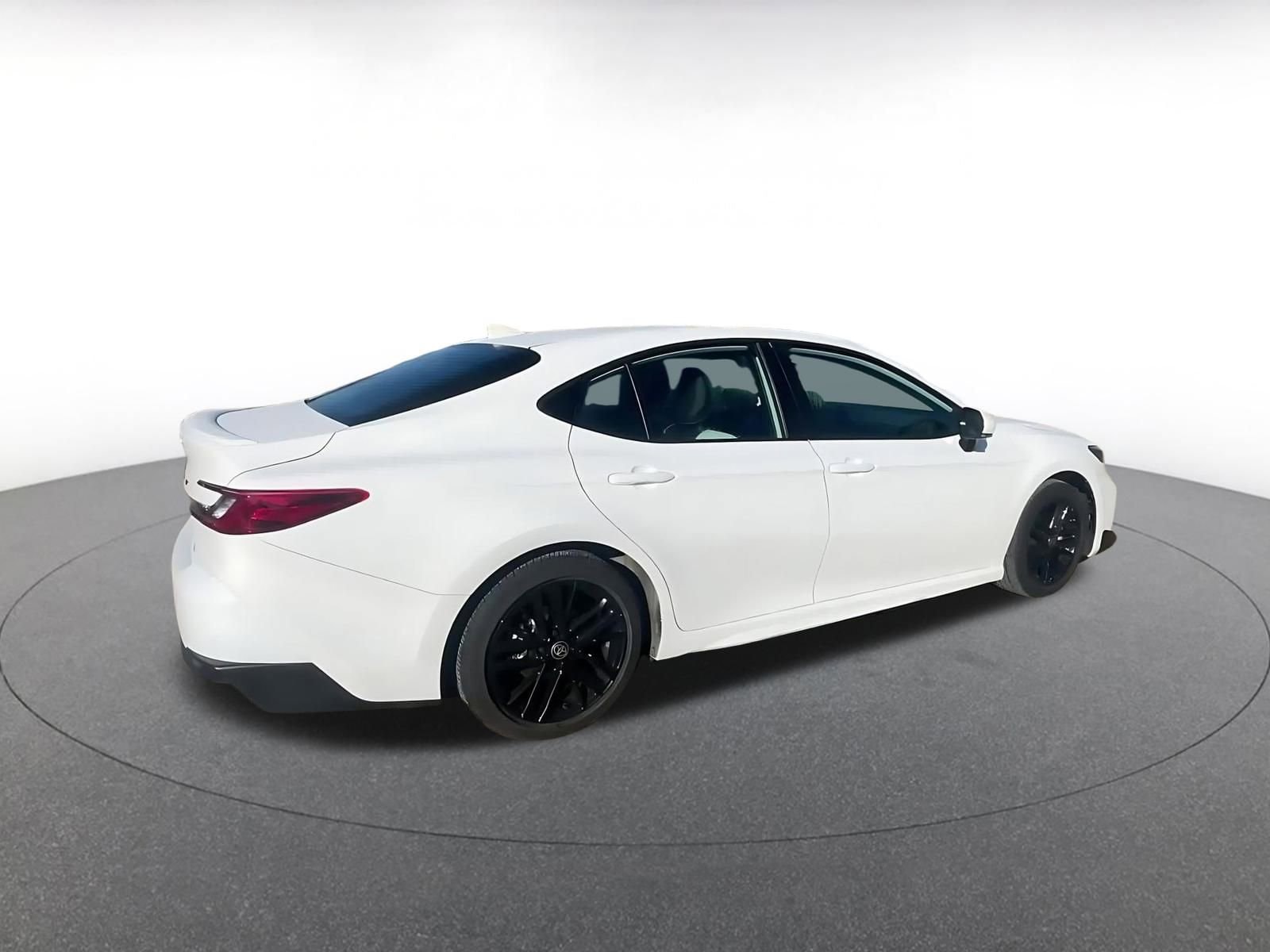 Thumbnail: 2025 Toyota Camry - 15