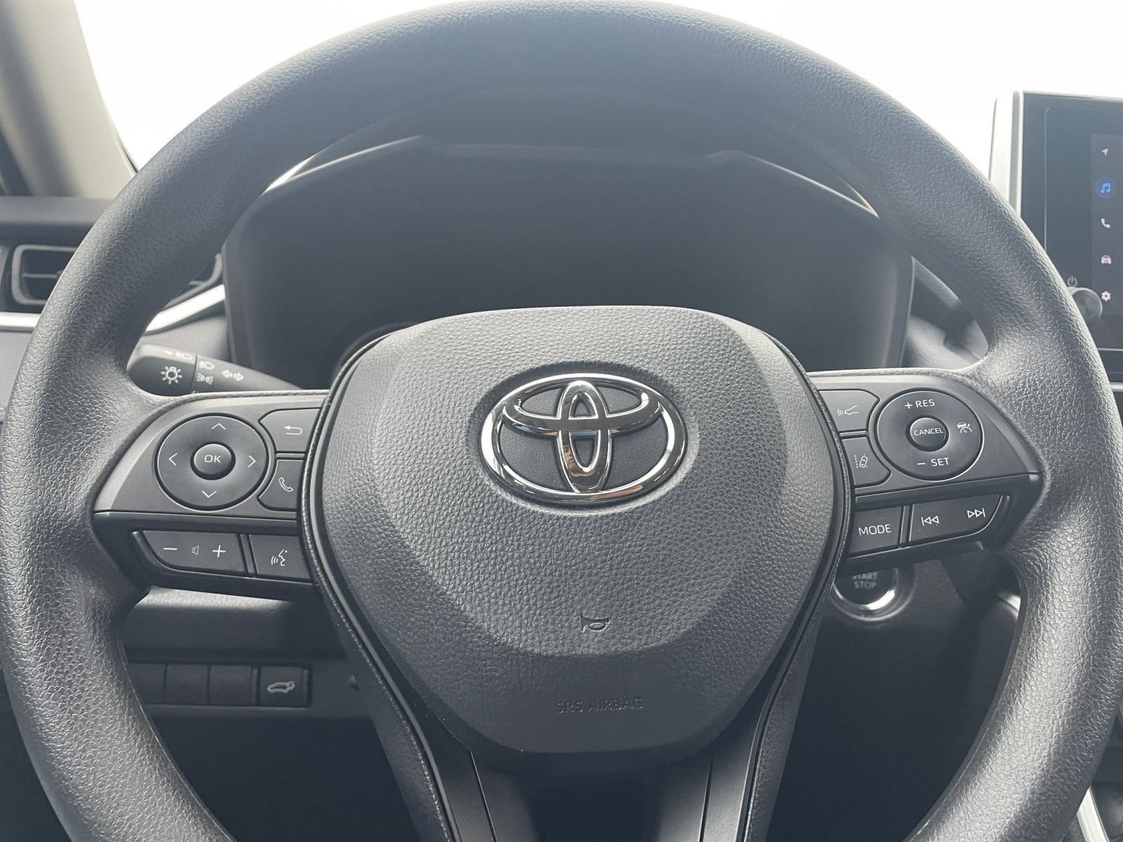 Thumbnail: 2025 Toyota RAV4 - 28