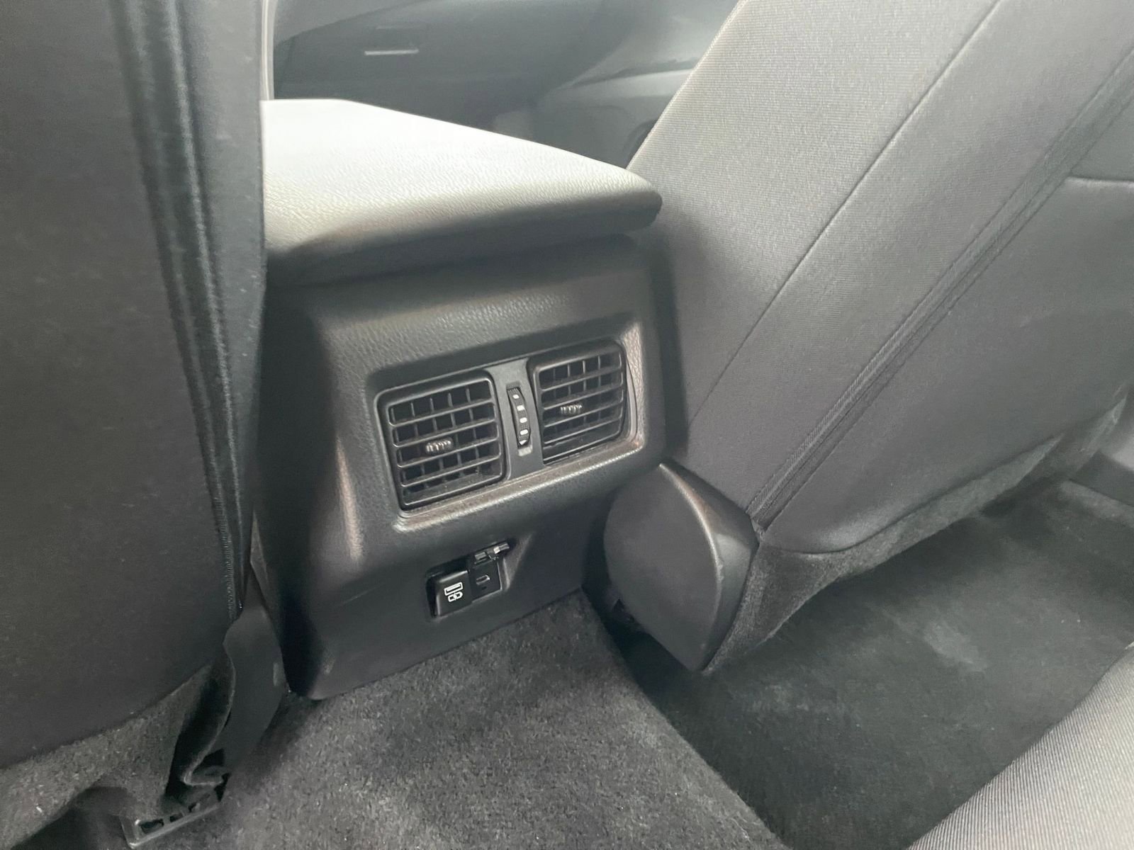 Thumbnail: 2025 Toyota Camry - 23